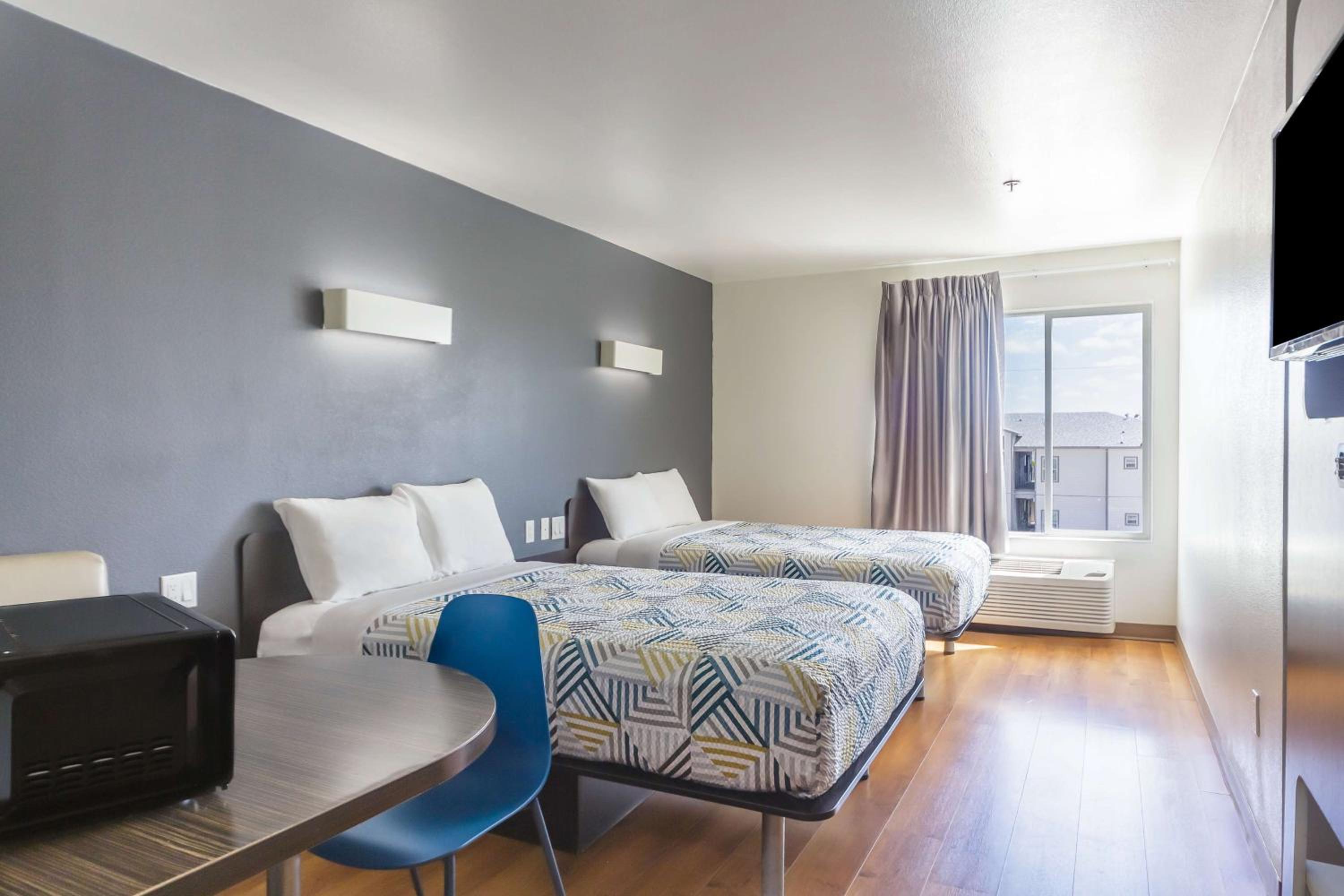 Quadruple Room - Non-Smoking