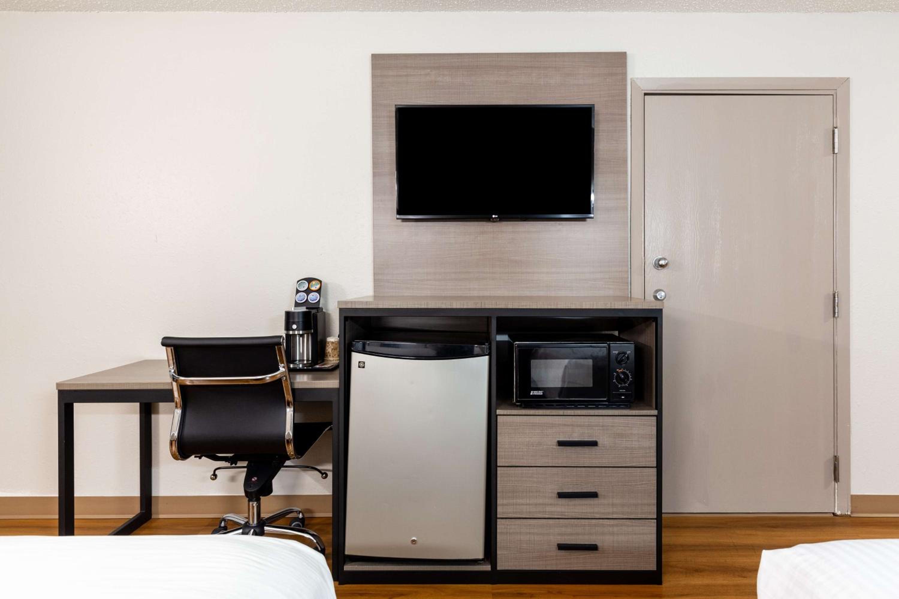 2 Double Beds - Photo 3