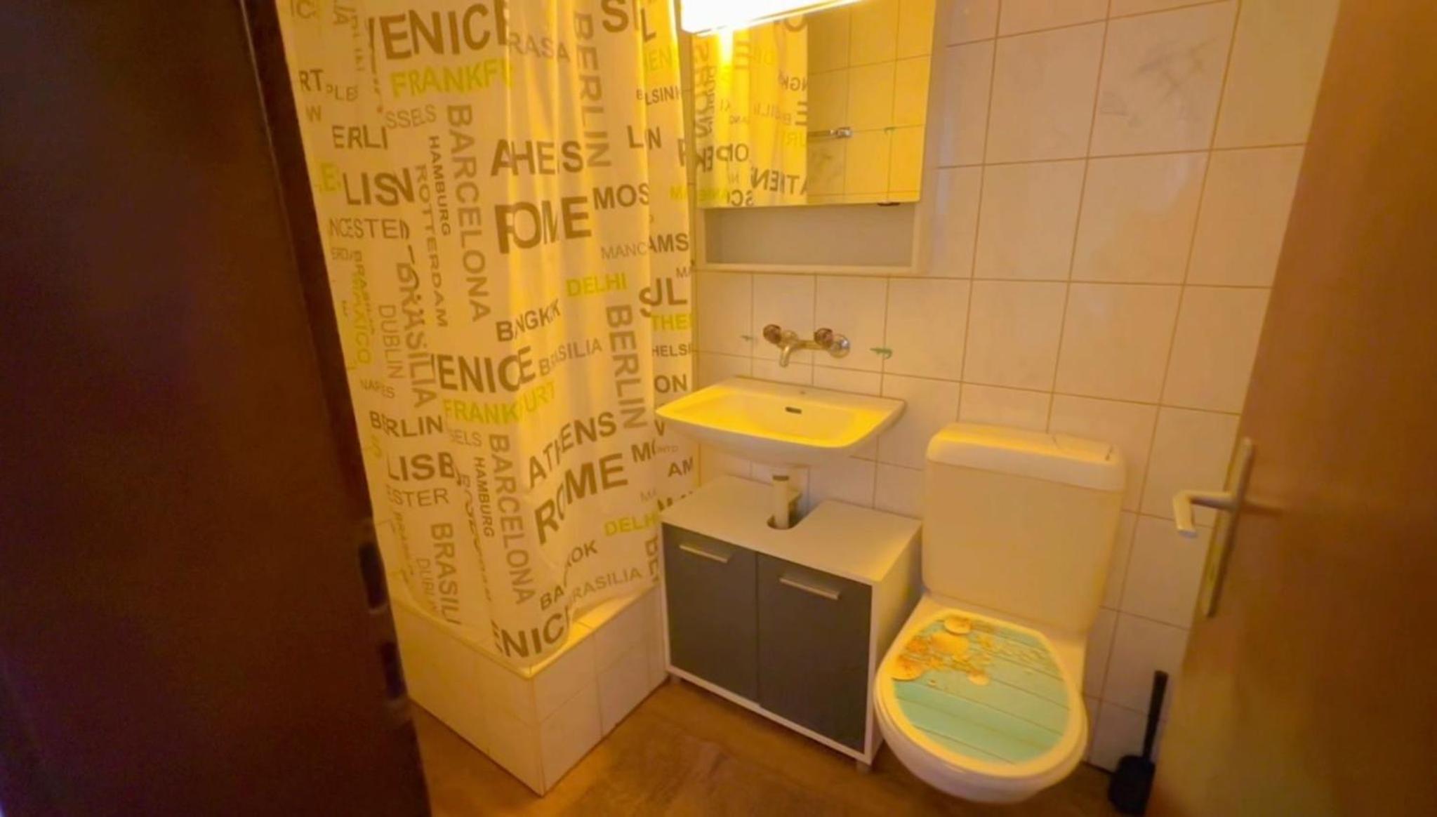 Studio Apartment photo 3
