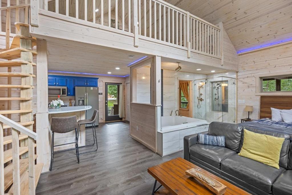 One-Bedroom Villa - Photo 27