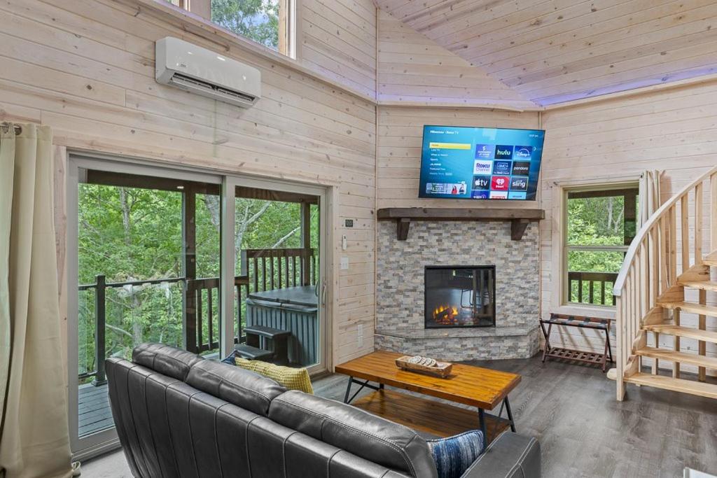 One-Bedroom Villa - Photo 25