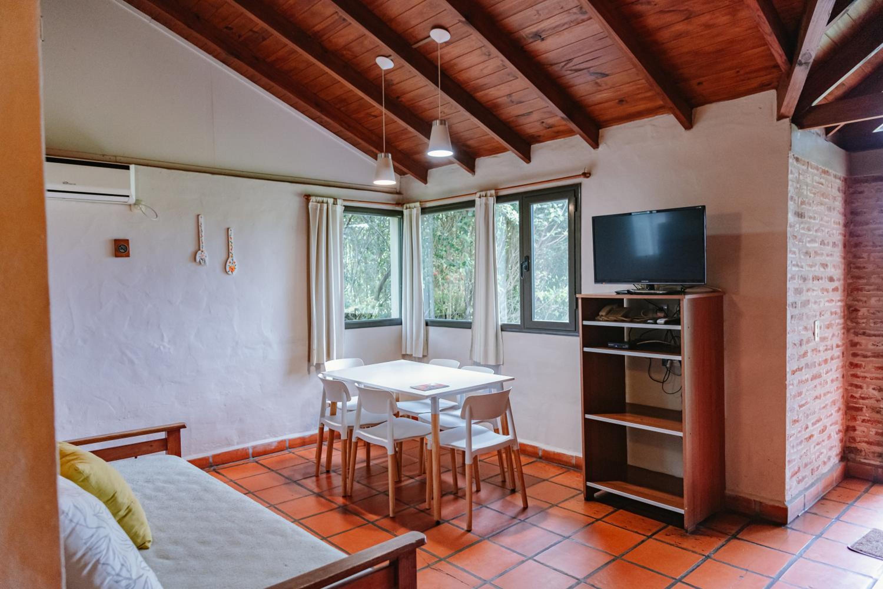 Superior Bungalow photo 3