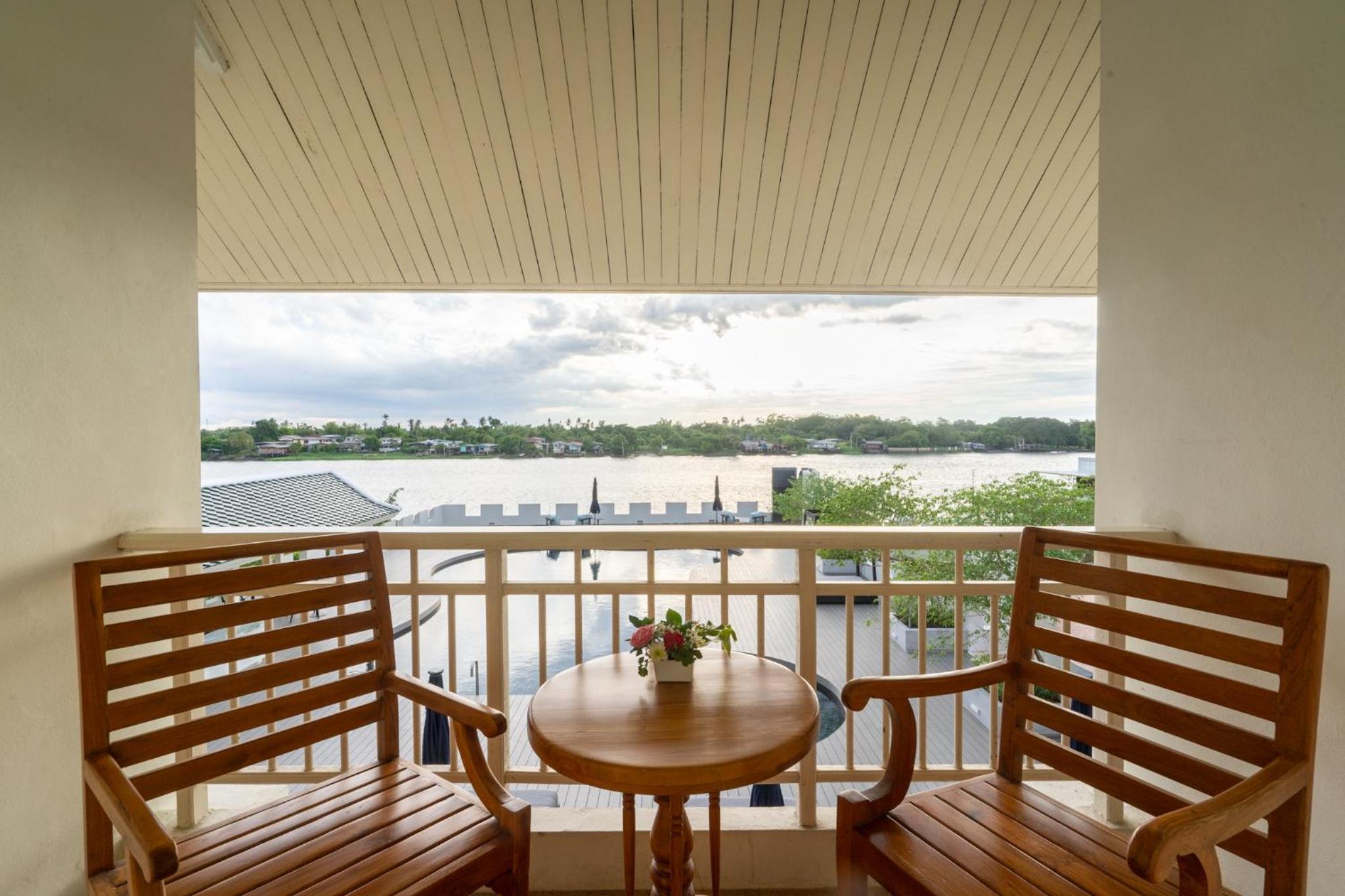 Grand Deluxe River View - Photo 3