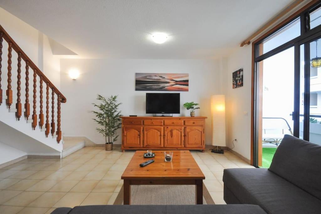 Apartamento de dos habitaciones con balcón