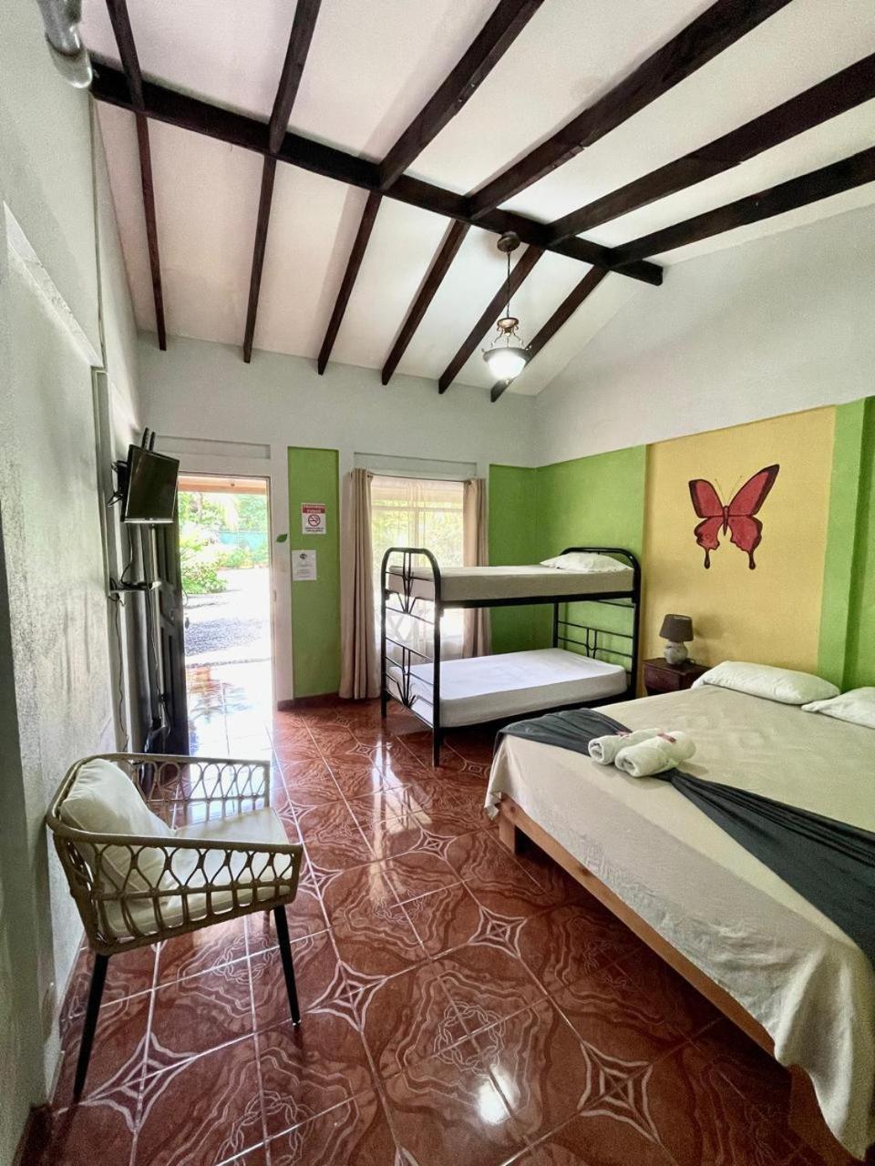 Double Room with Private Bathroom photo 3