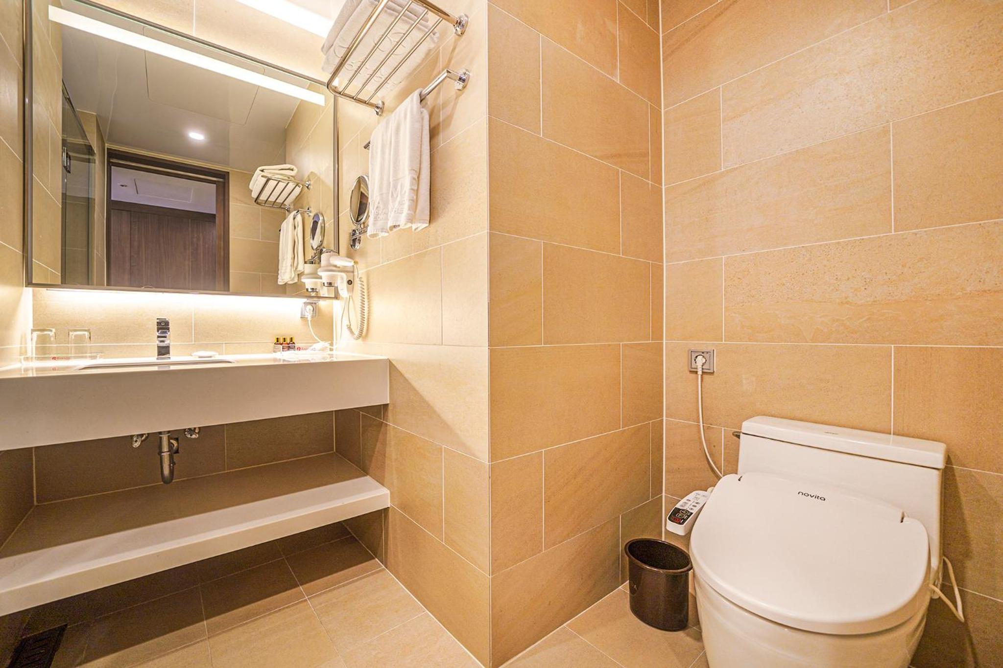 Standard Twin Room - Photo 3