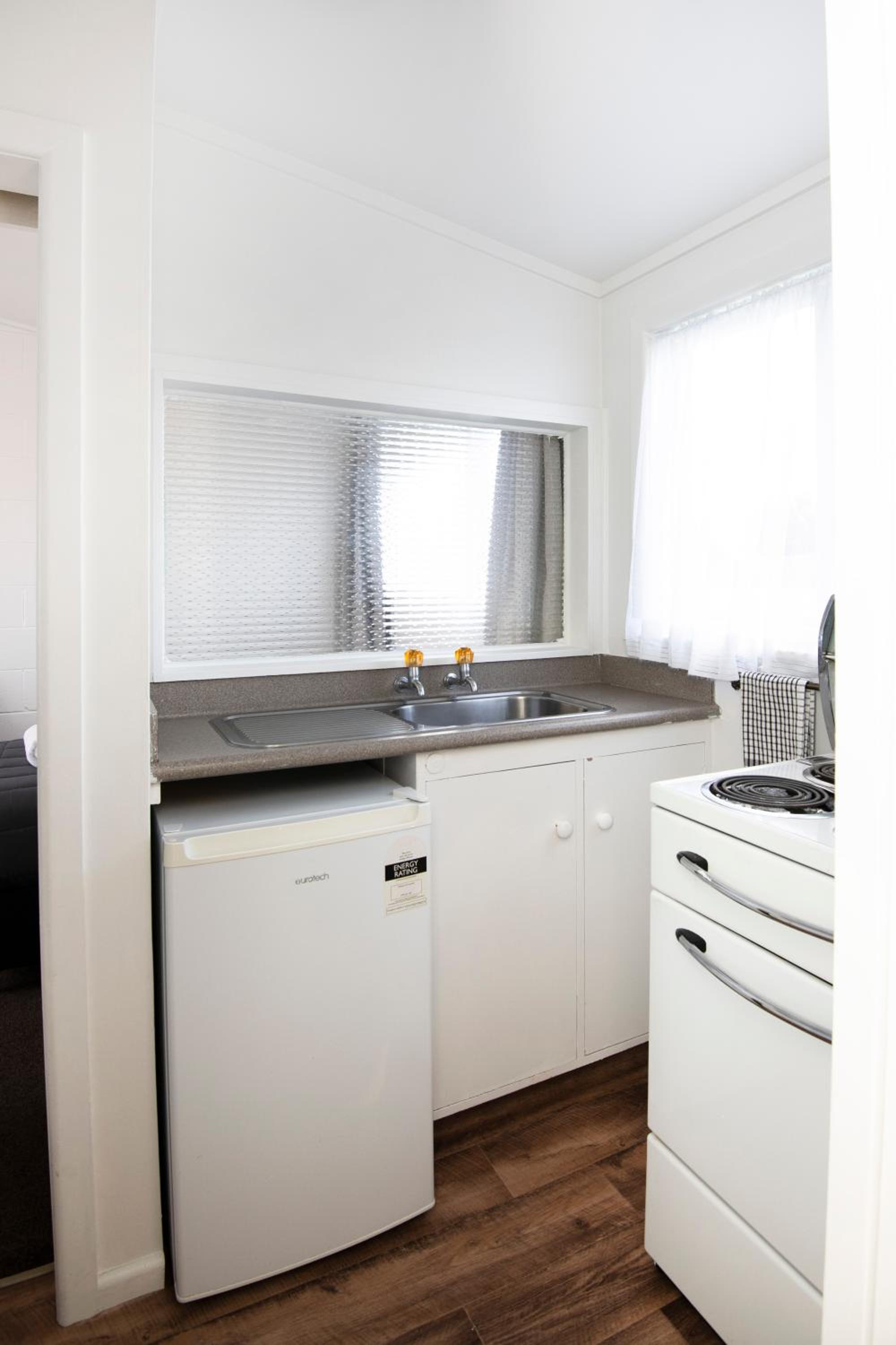 Single Room - Photo 10
