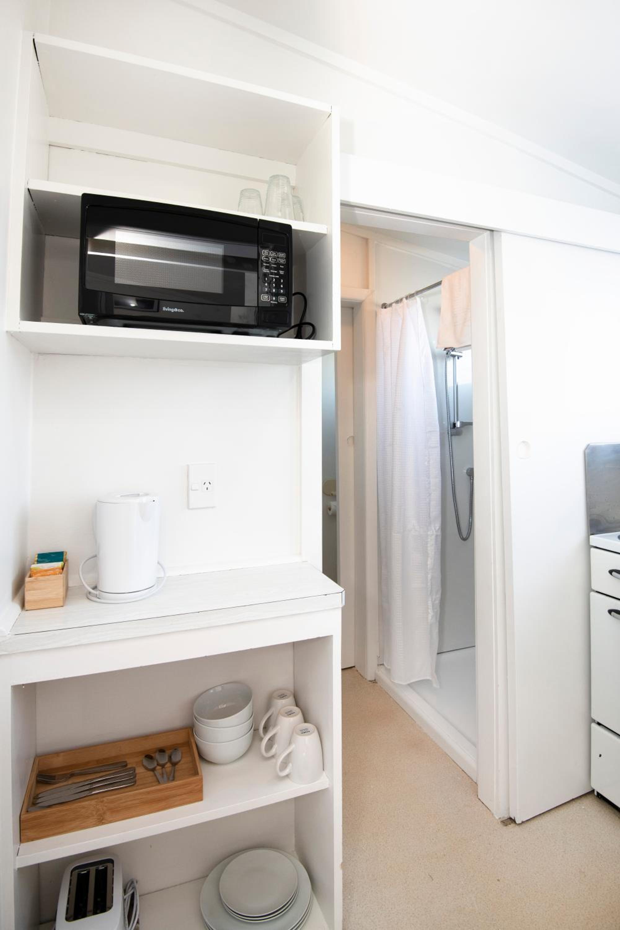 Single Room - Photo 6