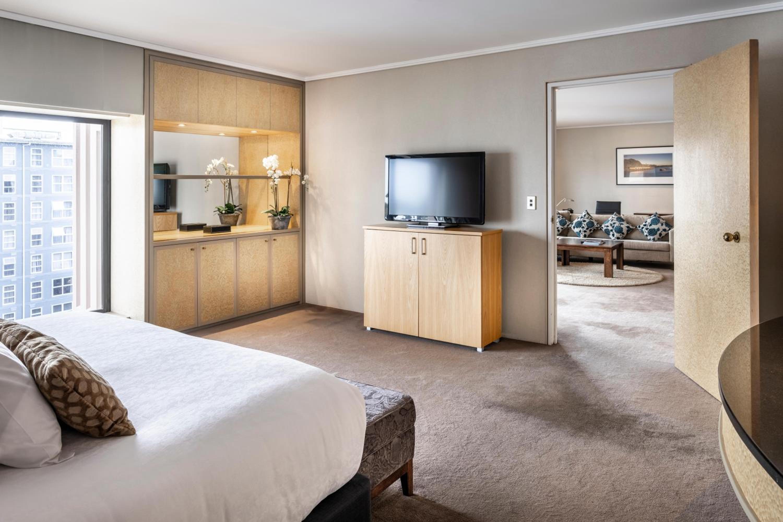 M Suite with Club Access - Photo 5