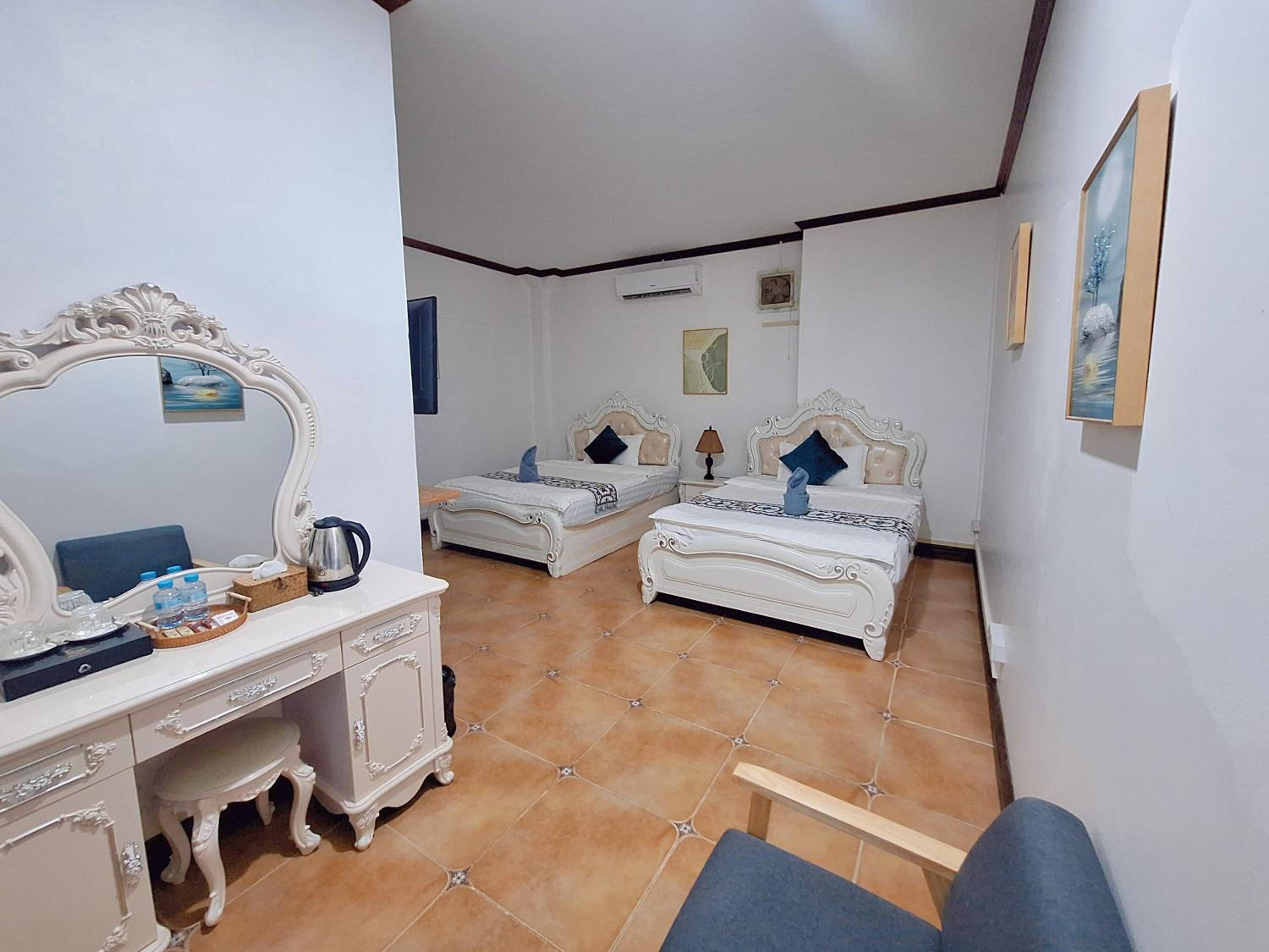 Deluxe Twin Room - Photo 15