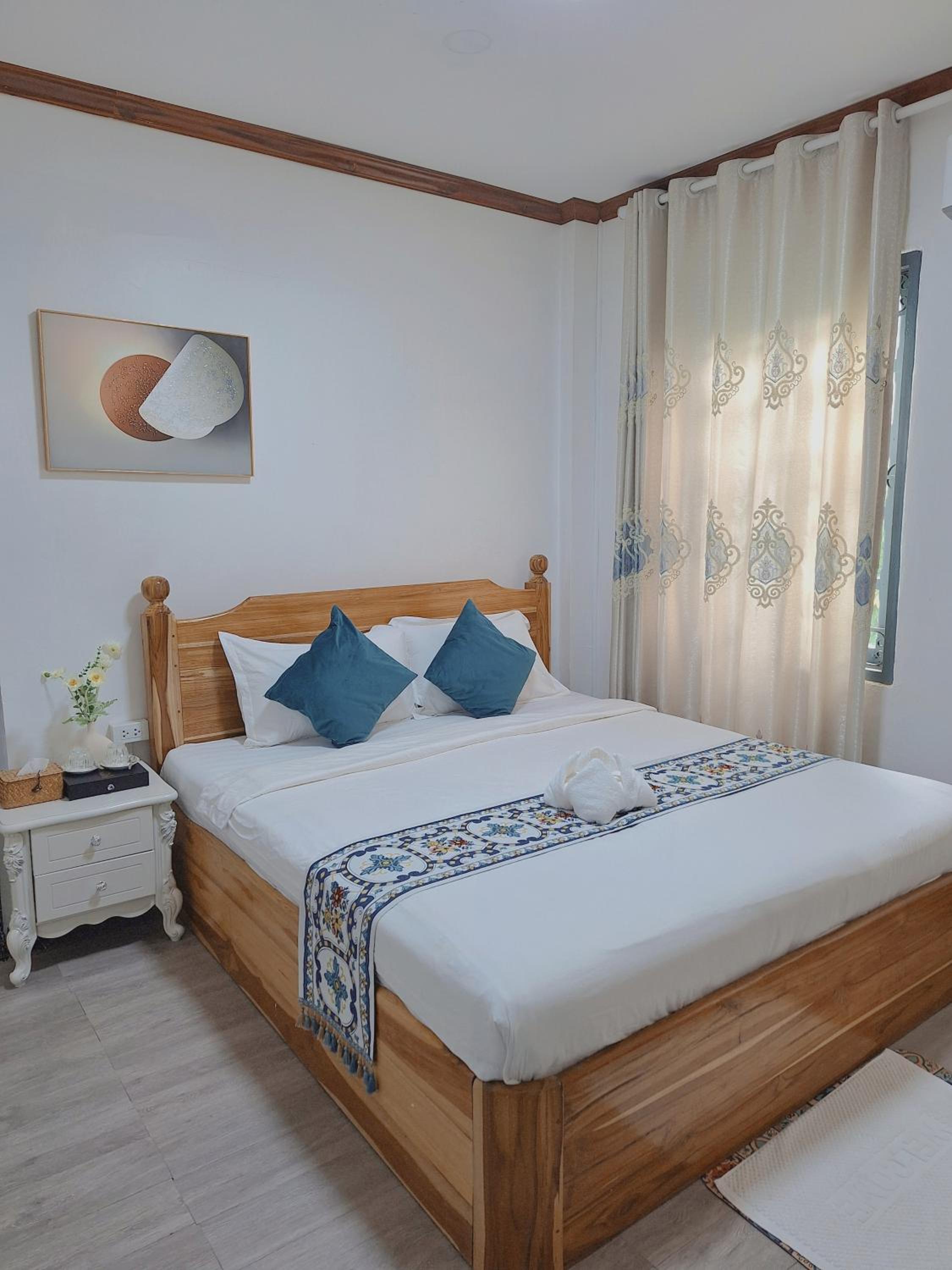 Deluxe Double Room - Photo 8