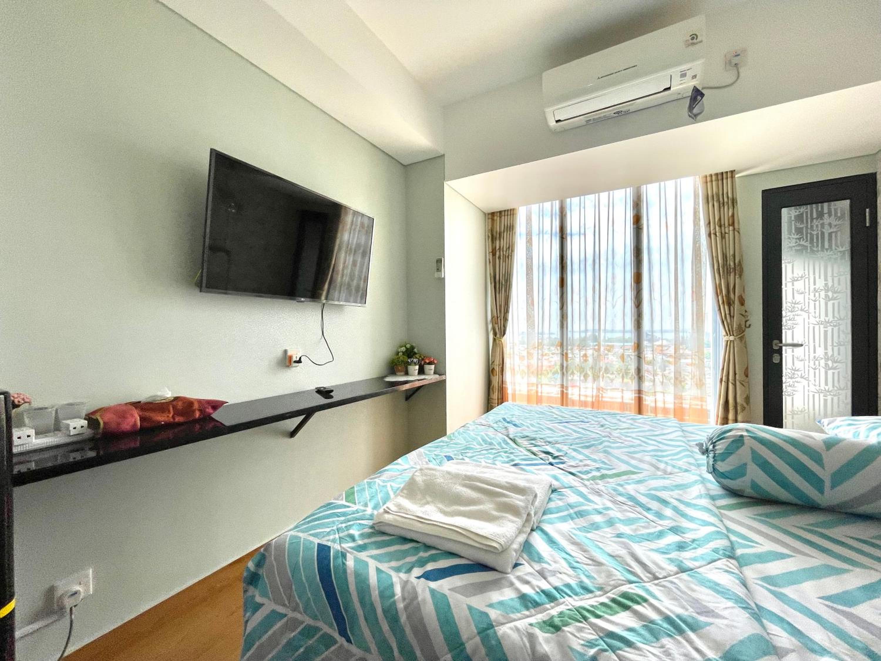 Studio Apartment with Sea View photo 1