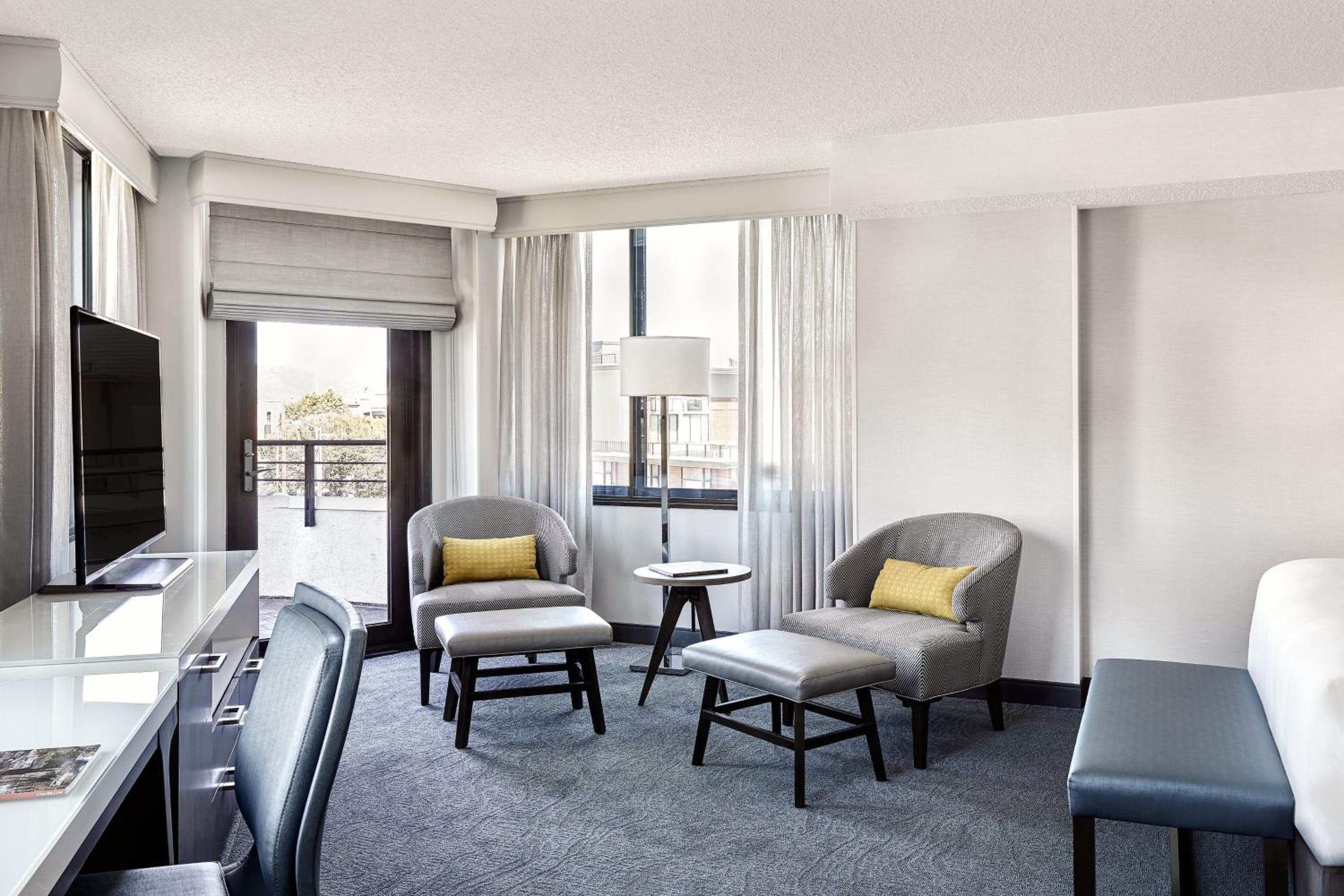 Queen Suite with Two Queen Beds