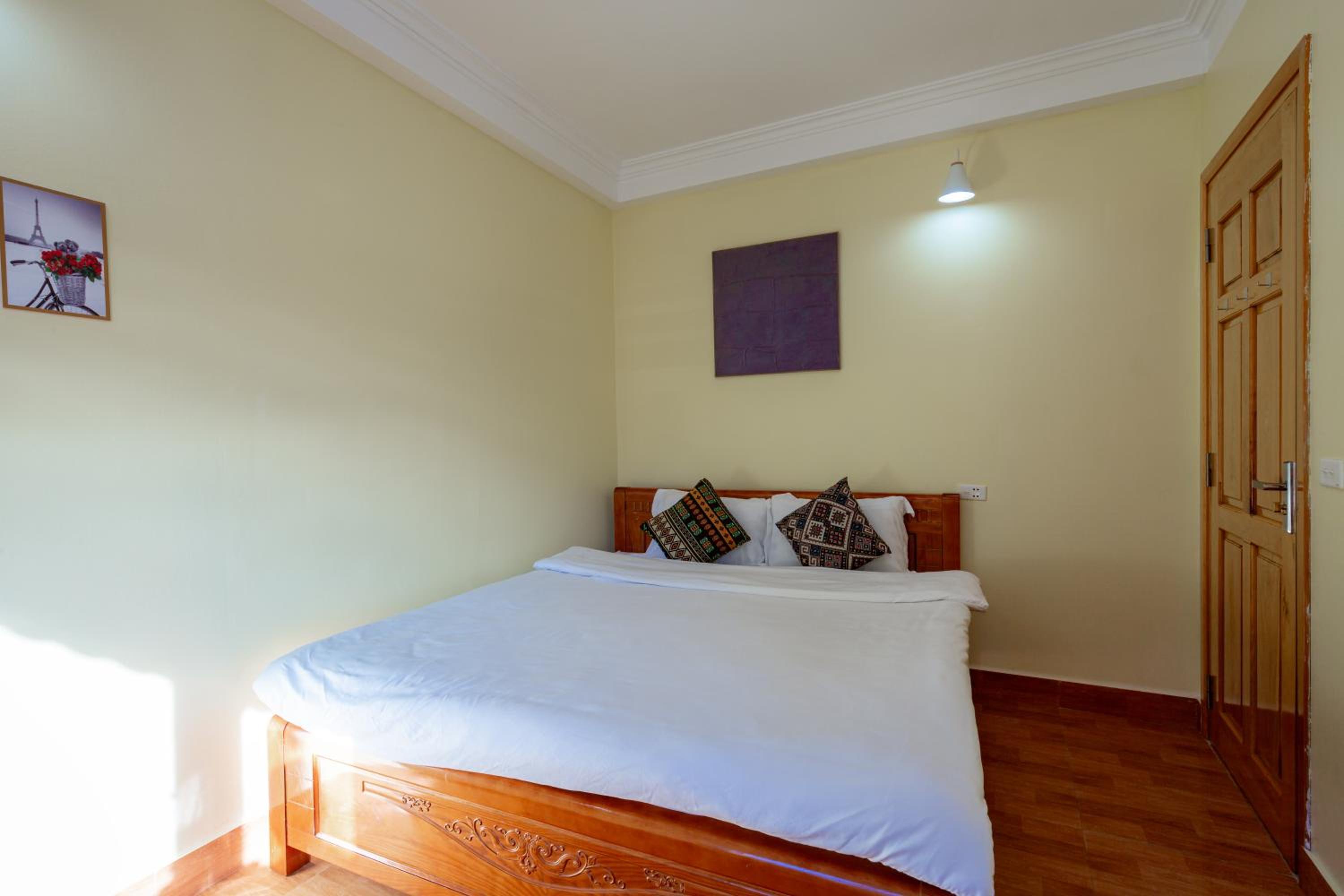Standard Double Room - Photo 5