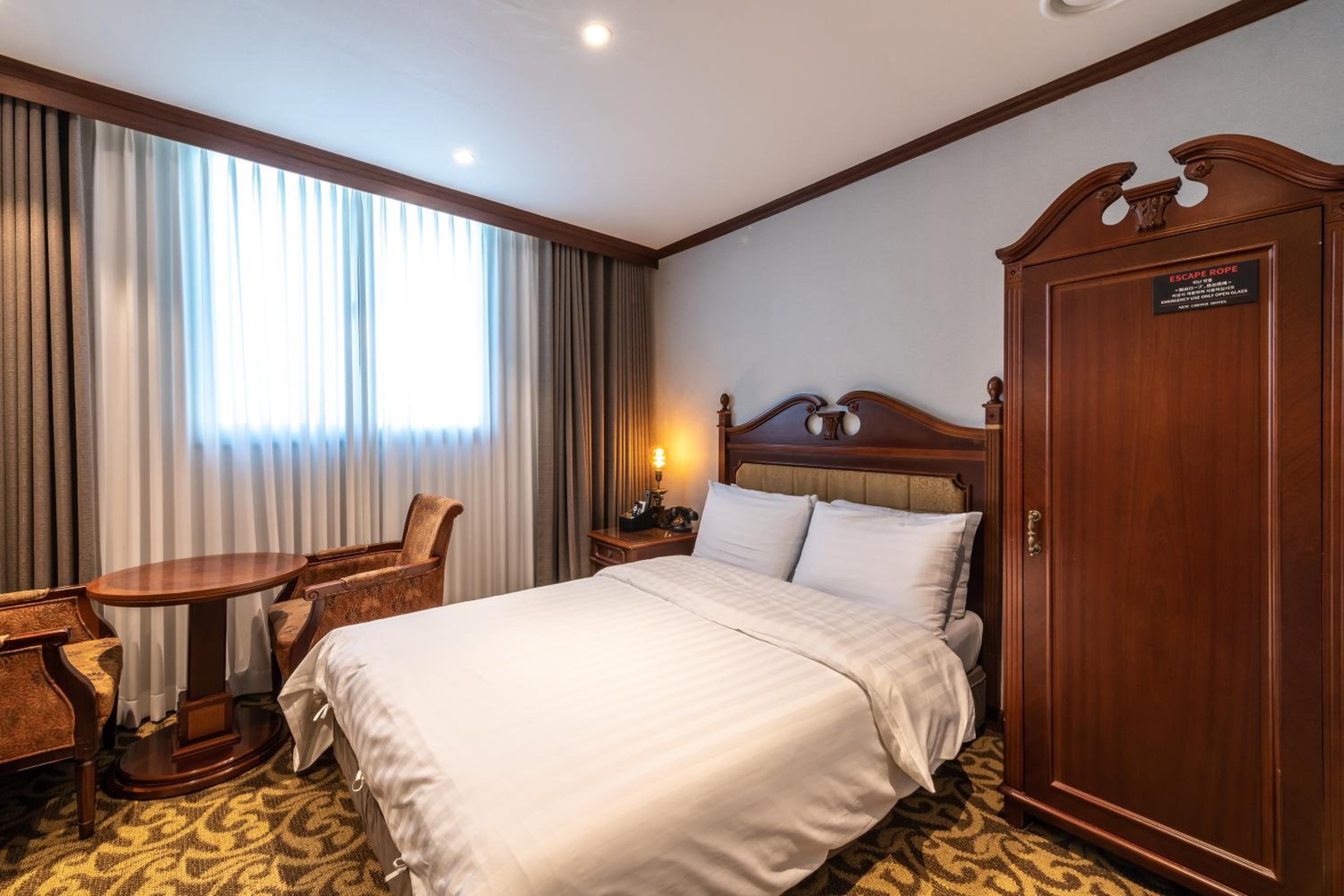 Double Room - Photo 4