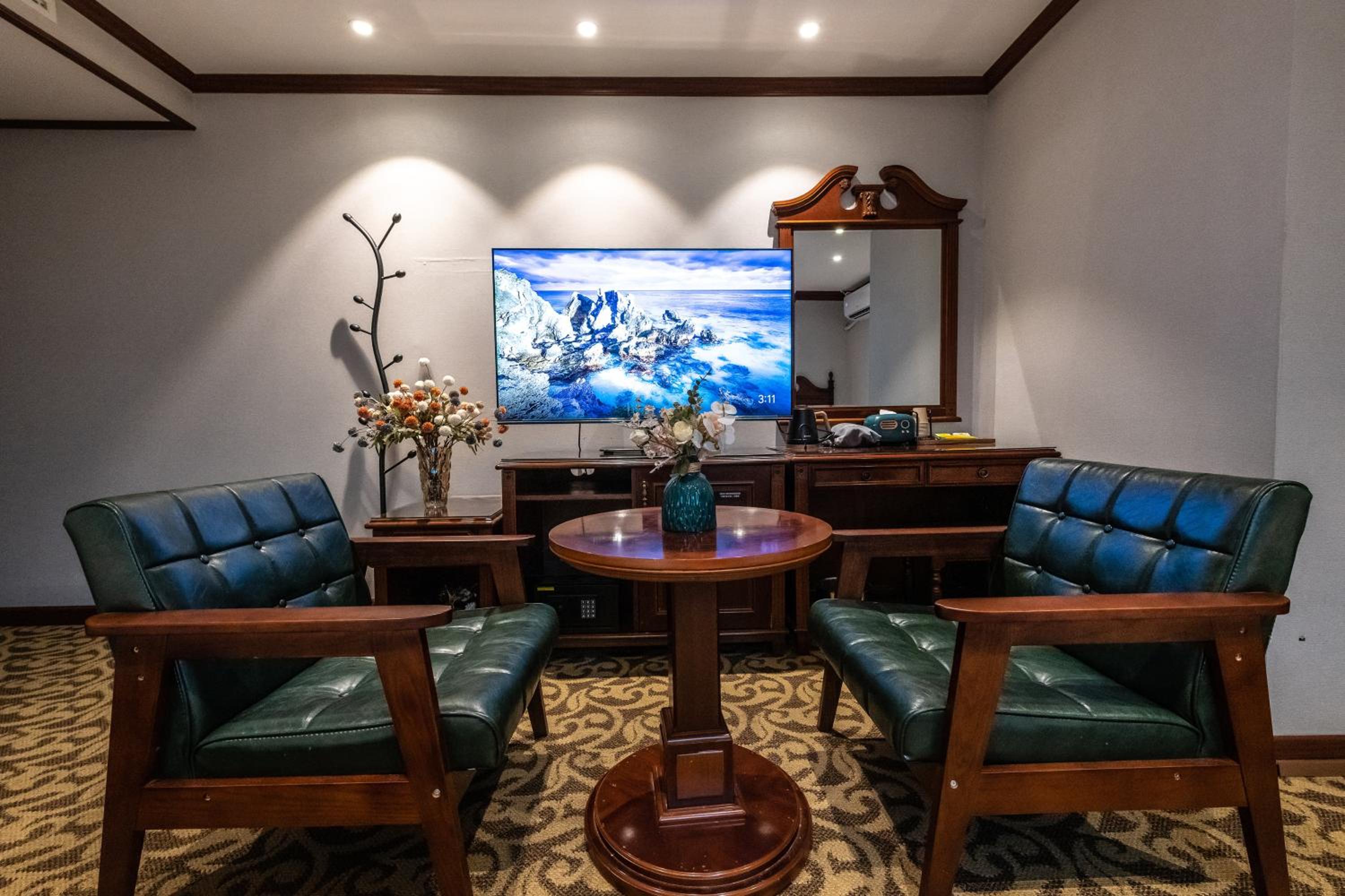 Twin Room - Photo 16