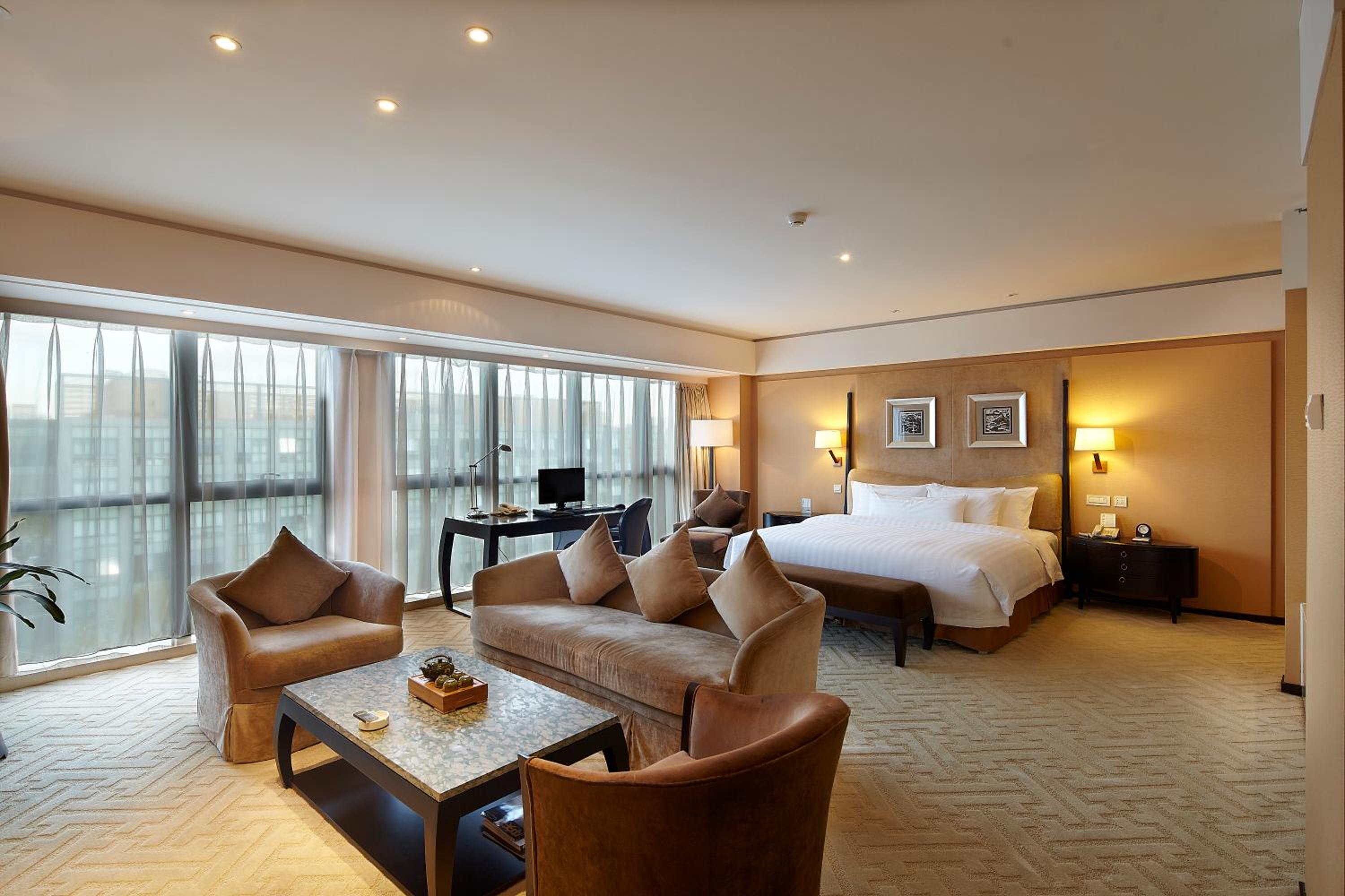 Executive King Room