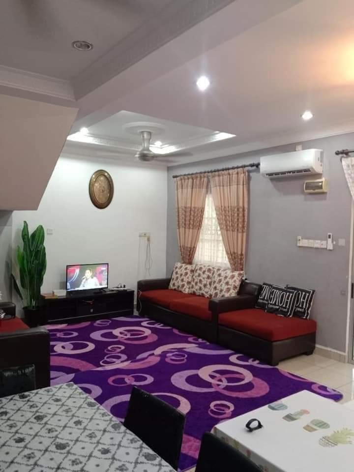 One-Bedroom House photo 1