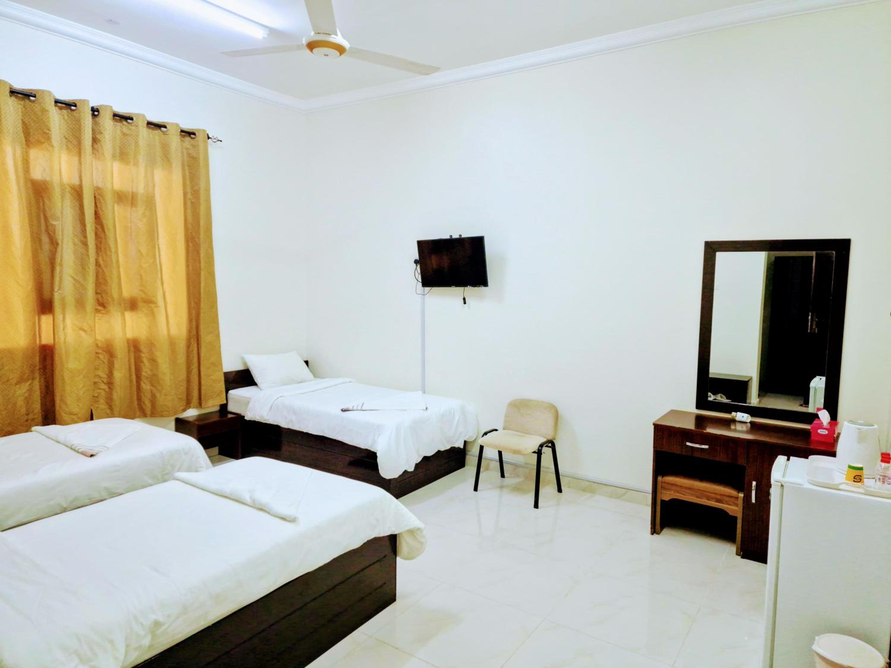 Comfort Triple Room with Shower photo 2