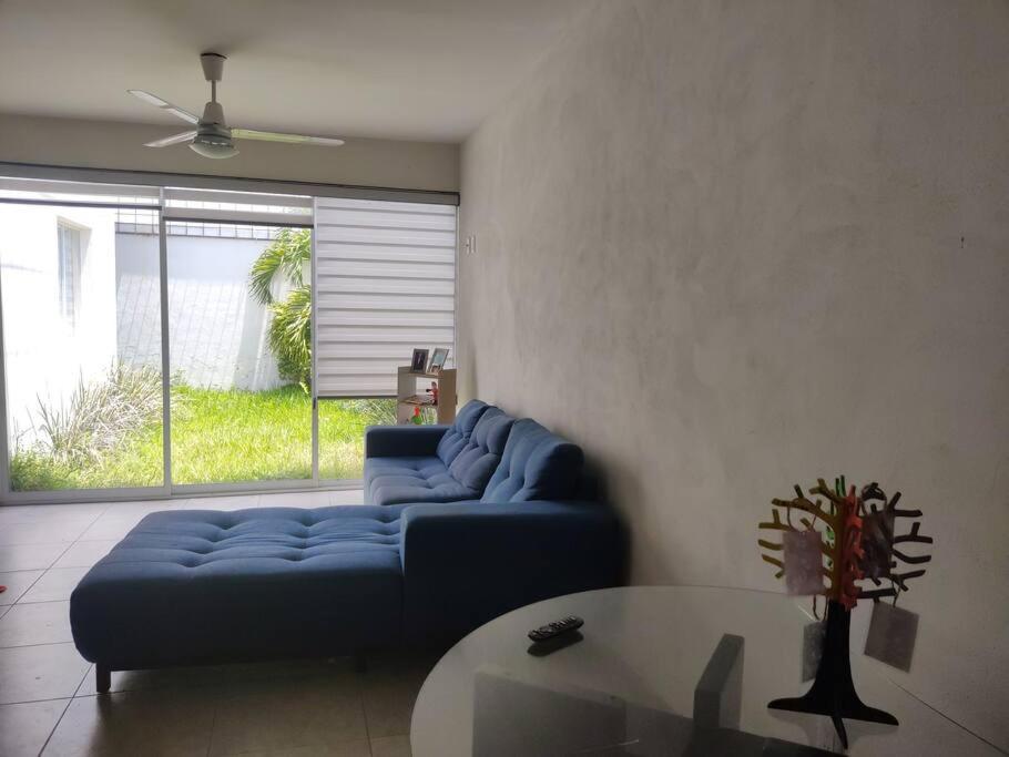 One-Bedroom House photo 1