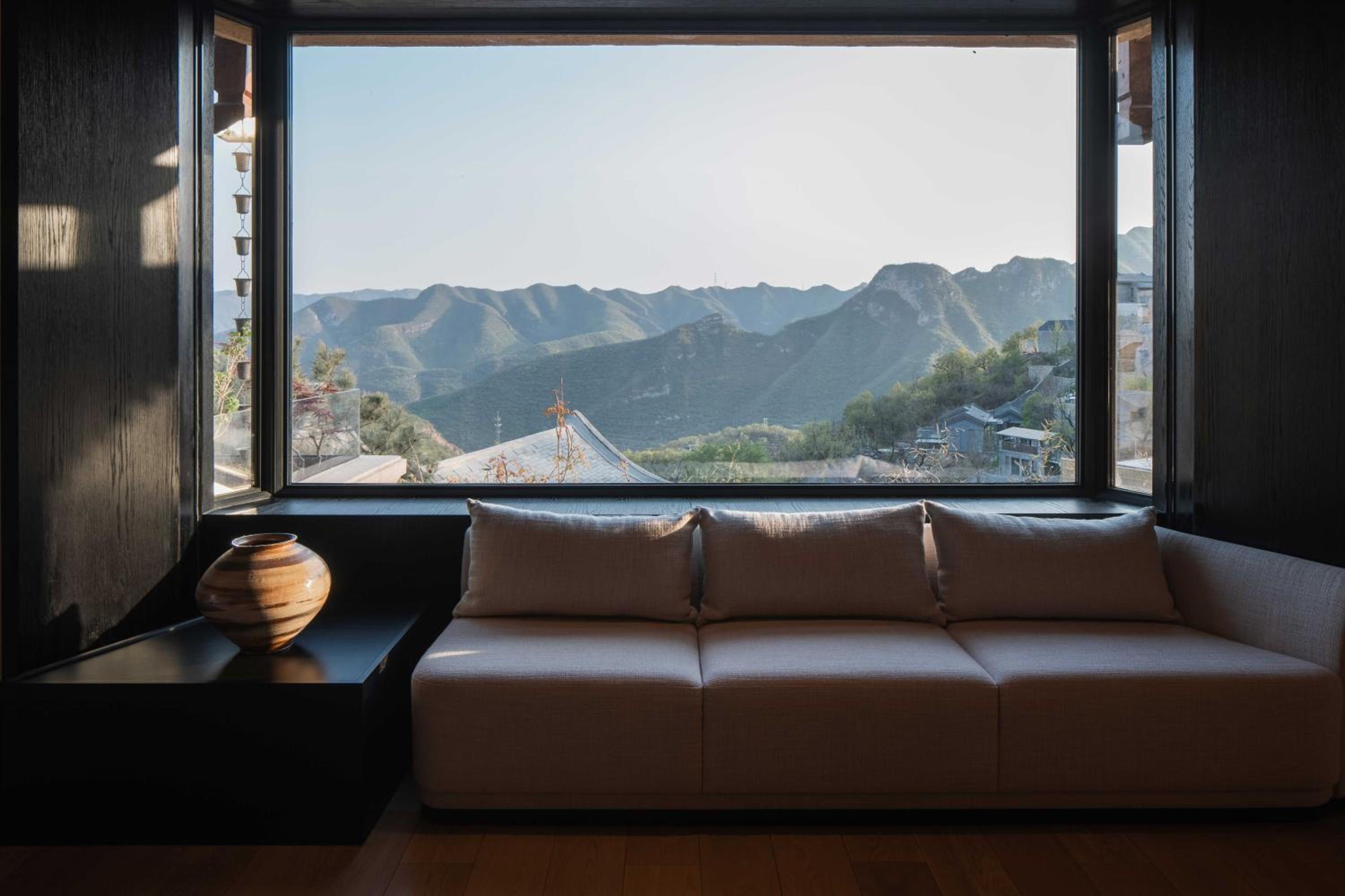 Ying Cui-Mountain View Grand Suite