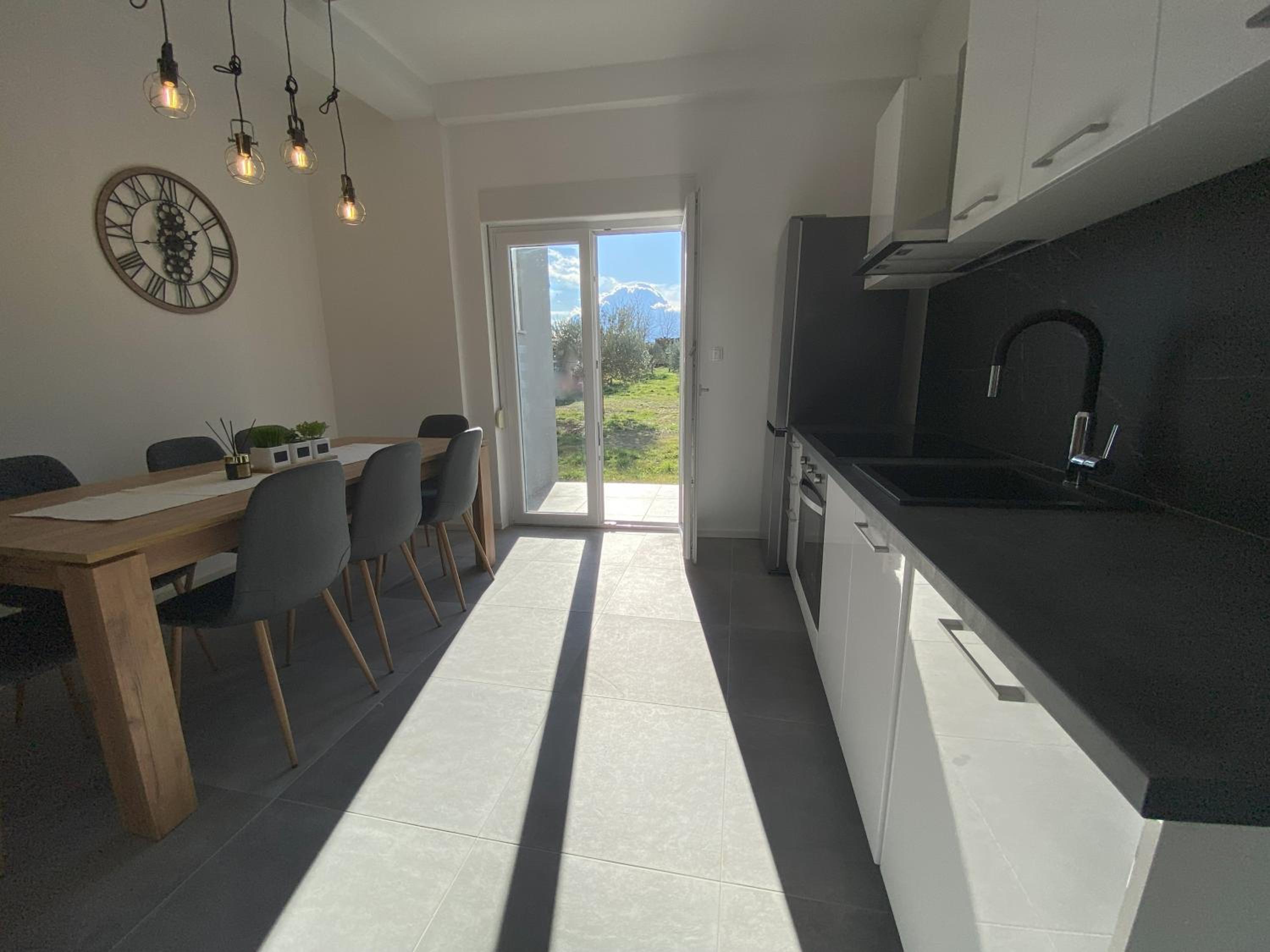 Three-Bedroom Villa photo 2