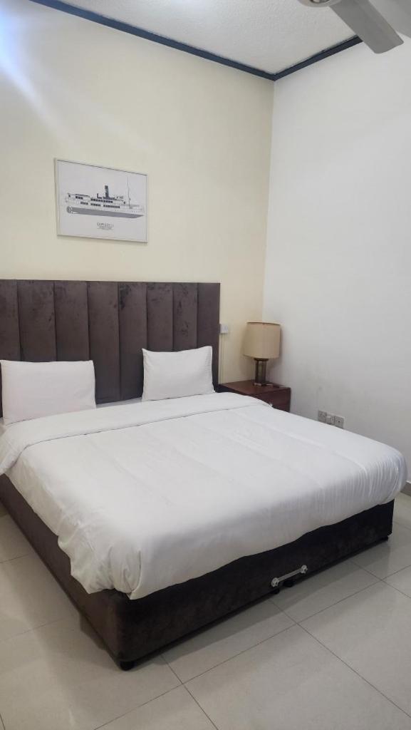 Qurum Beach Hotel — photo 46