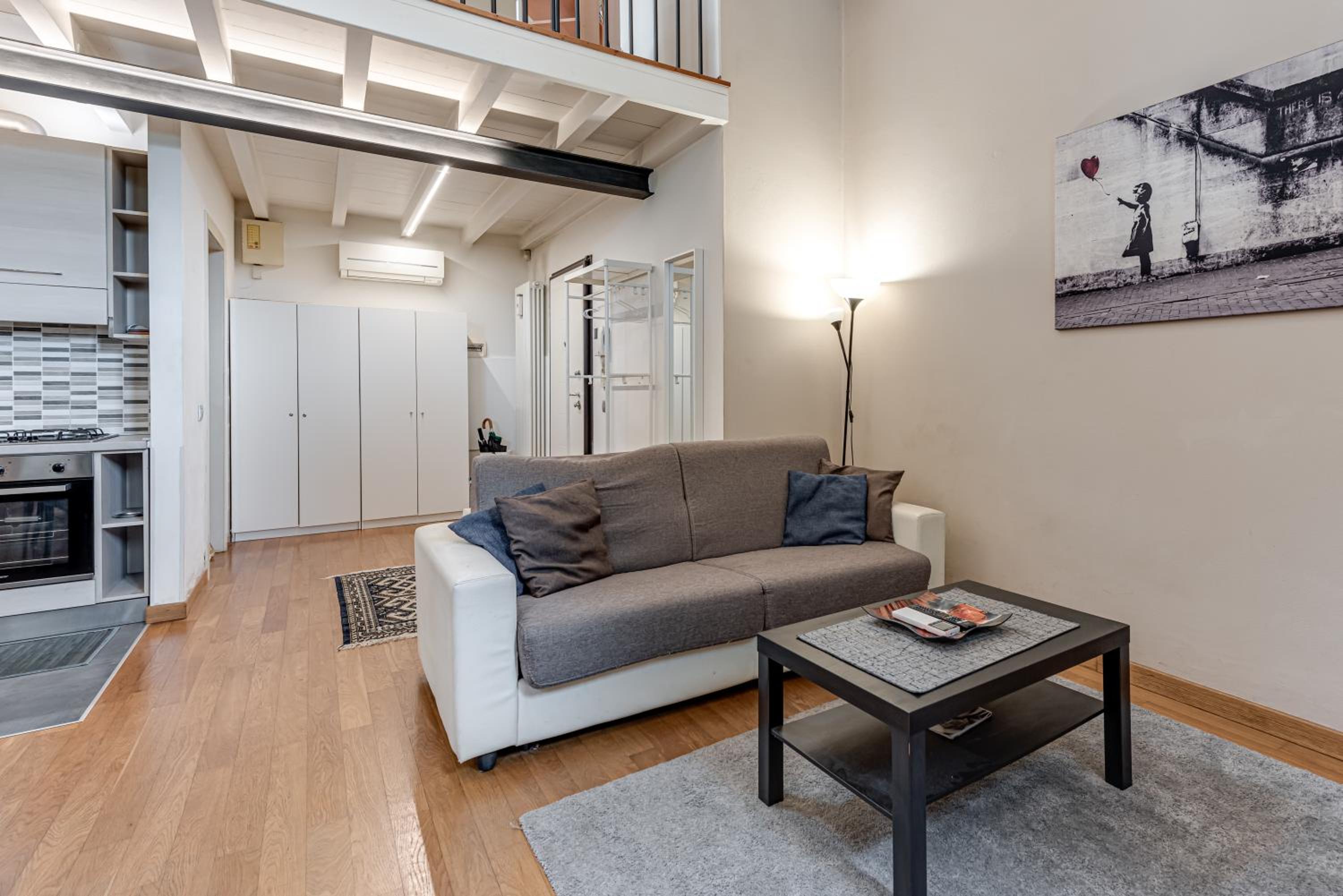 Apartment with Shower