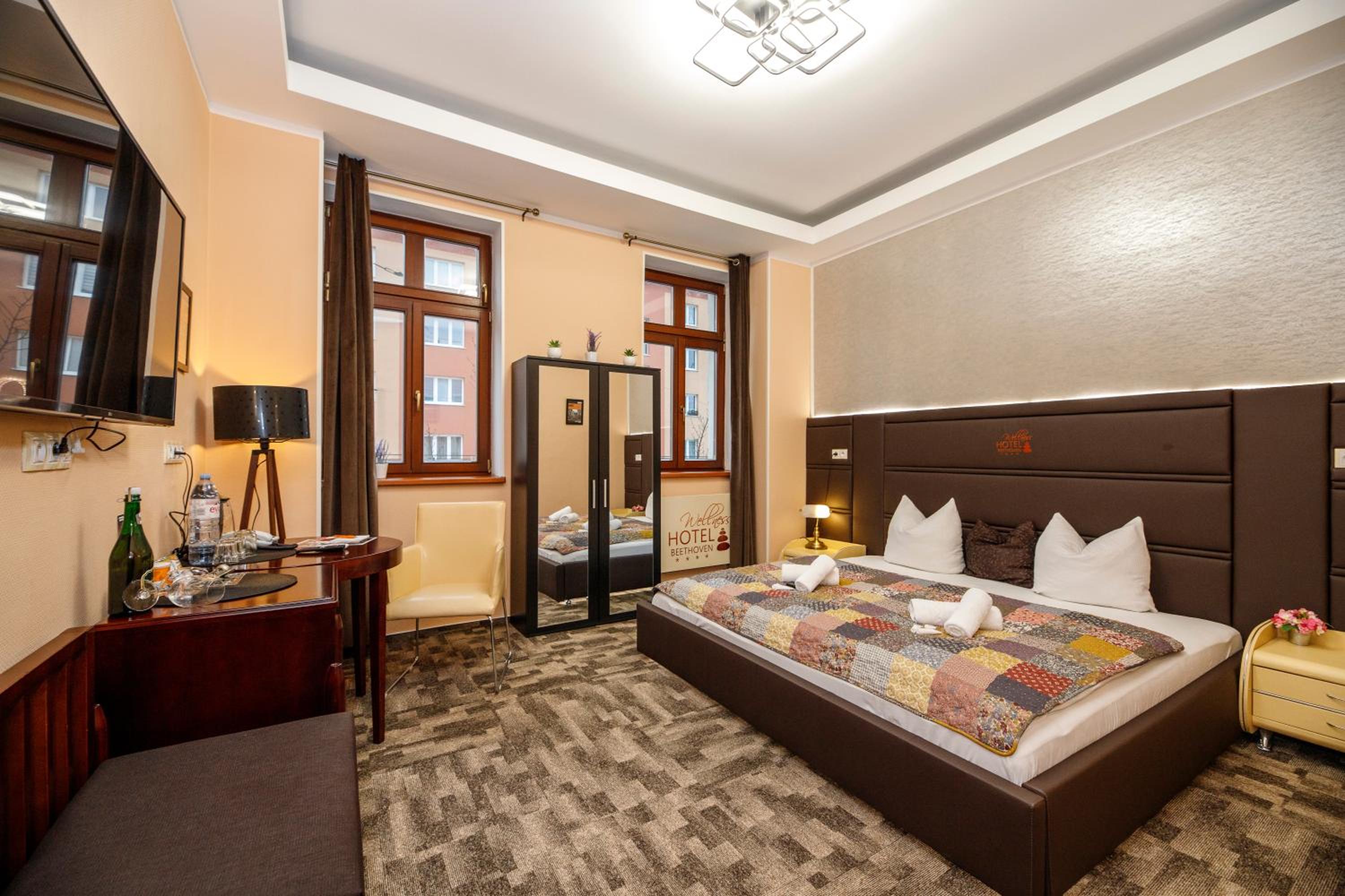 Double Room - Photo 9