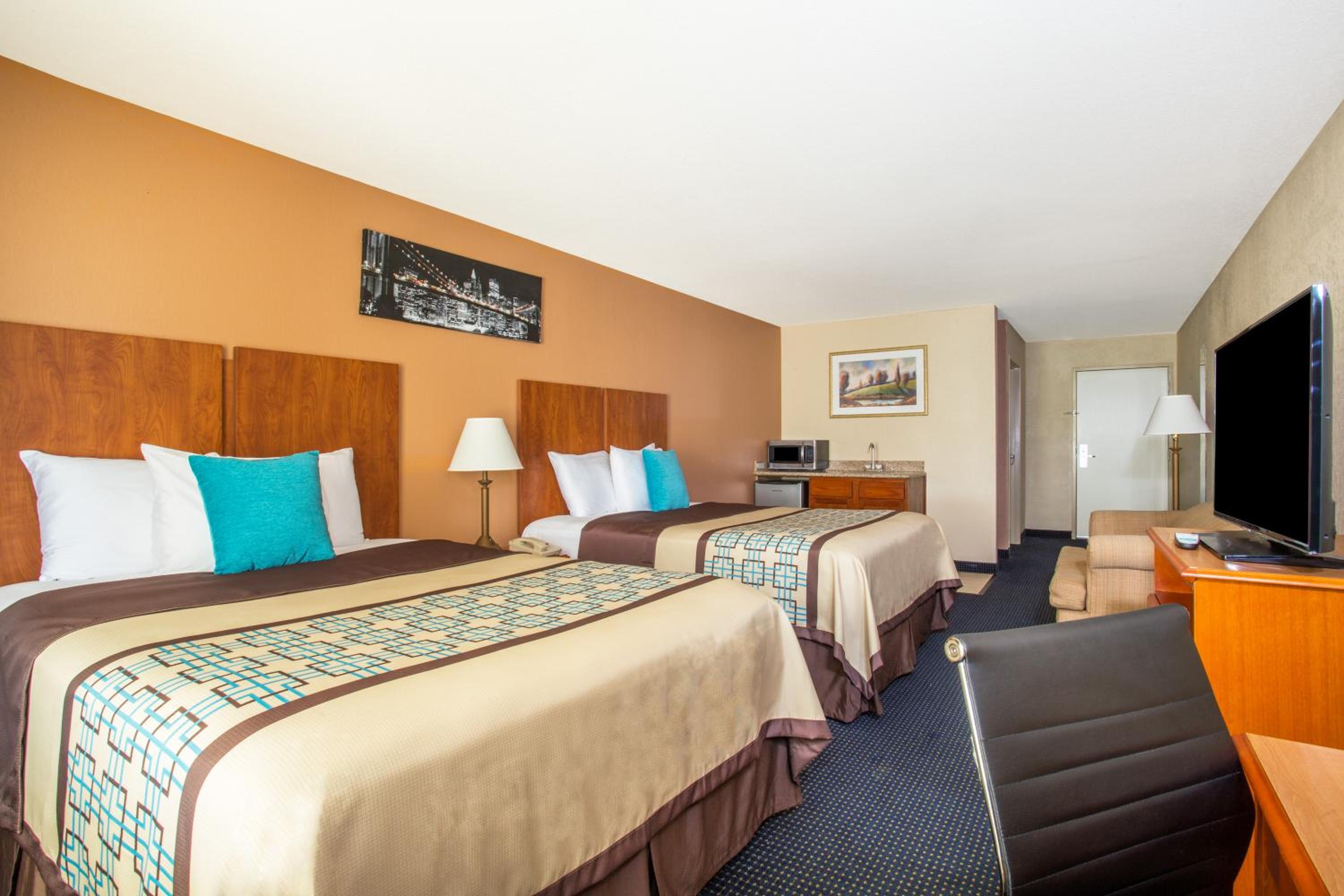 Studio Suite with 2 Queen Beds, Non-Smoking - Photo 4