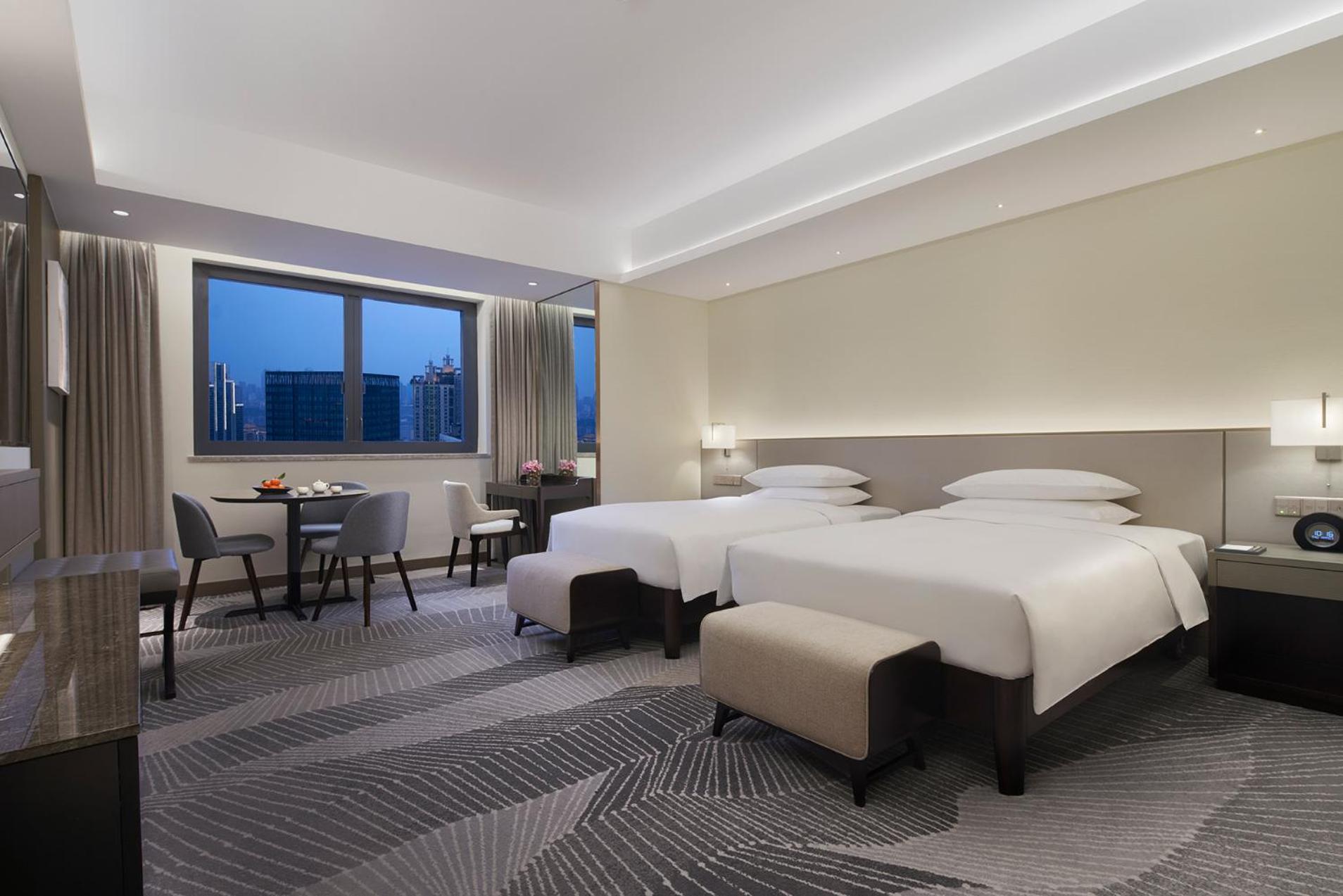 Club Deluxe Twin Room
