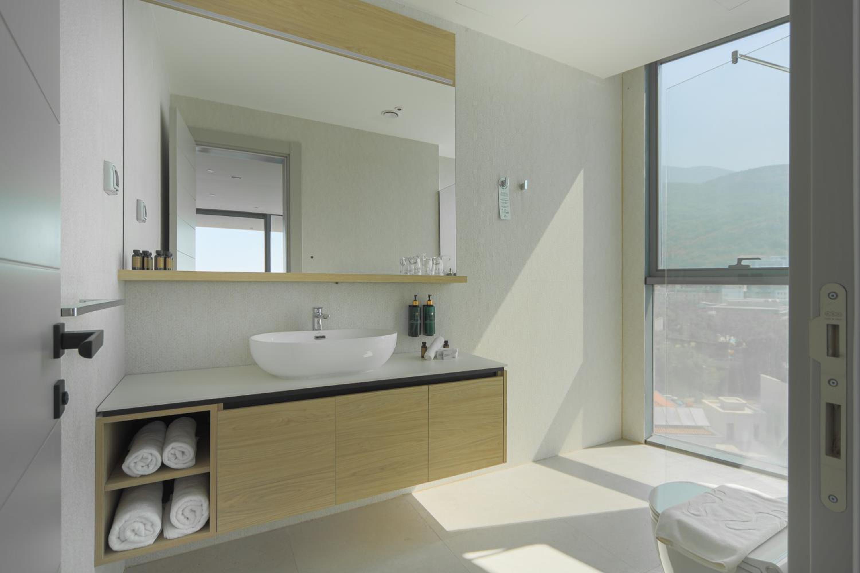 Deluxe Double Room with Sea View