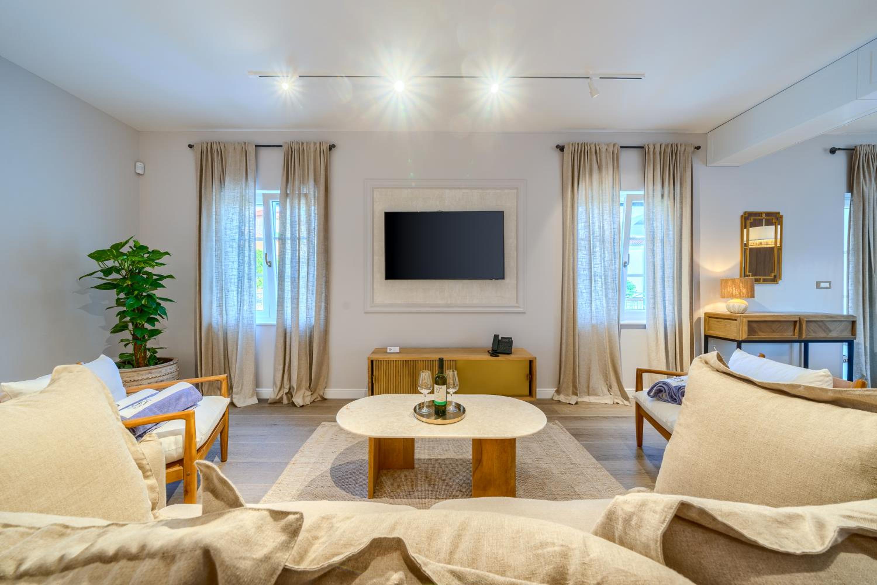Duplex Apartment photo 2