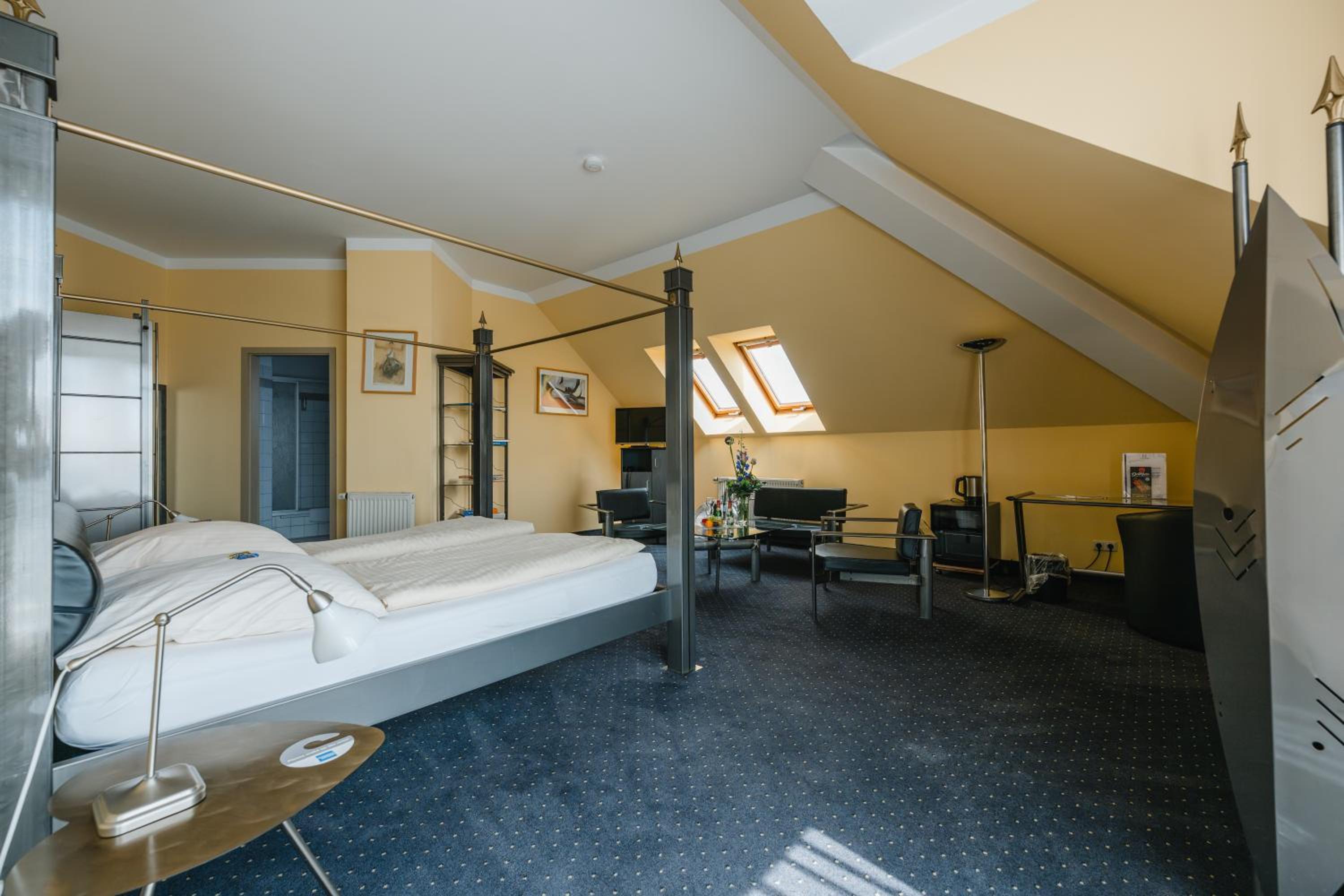 Standard Suite photo 1