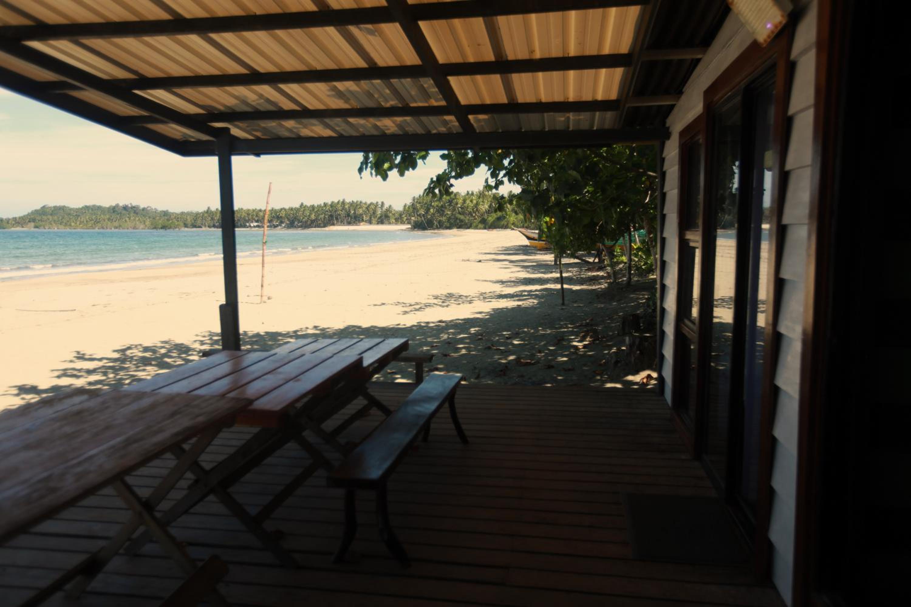 Family Room with Side Sea View - Photo 2