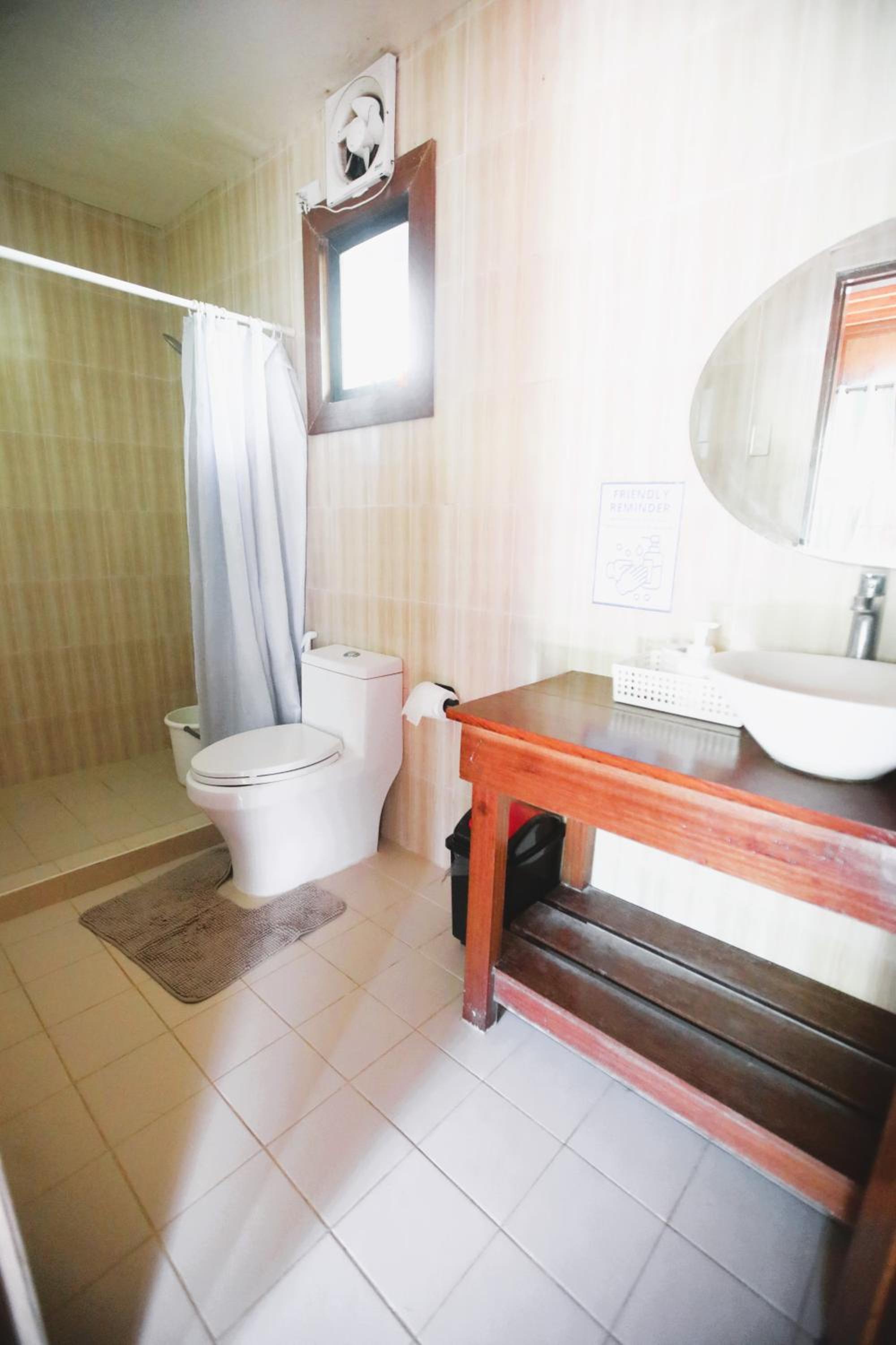 Family Room with Bathroom - Photo 5