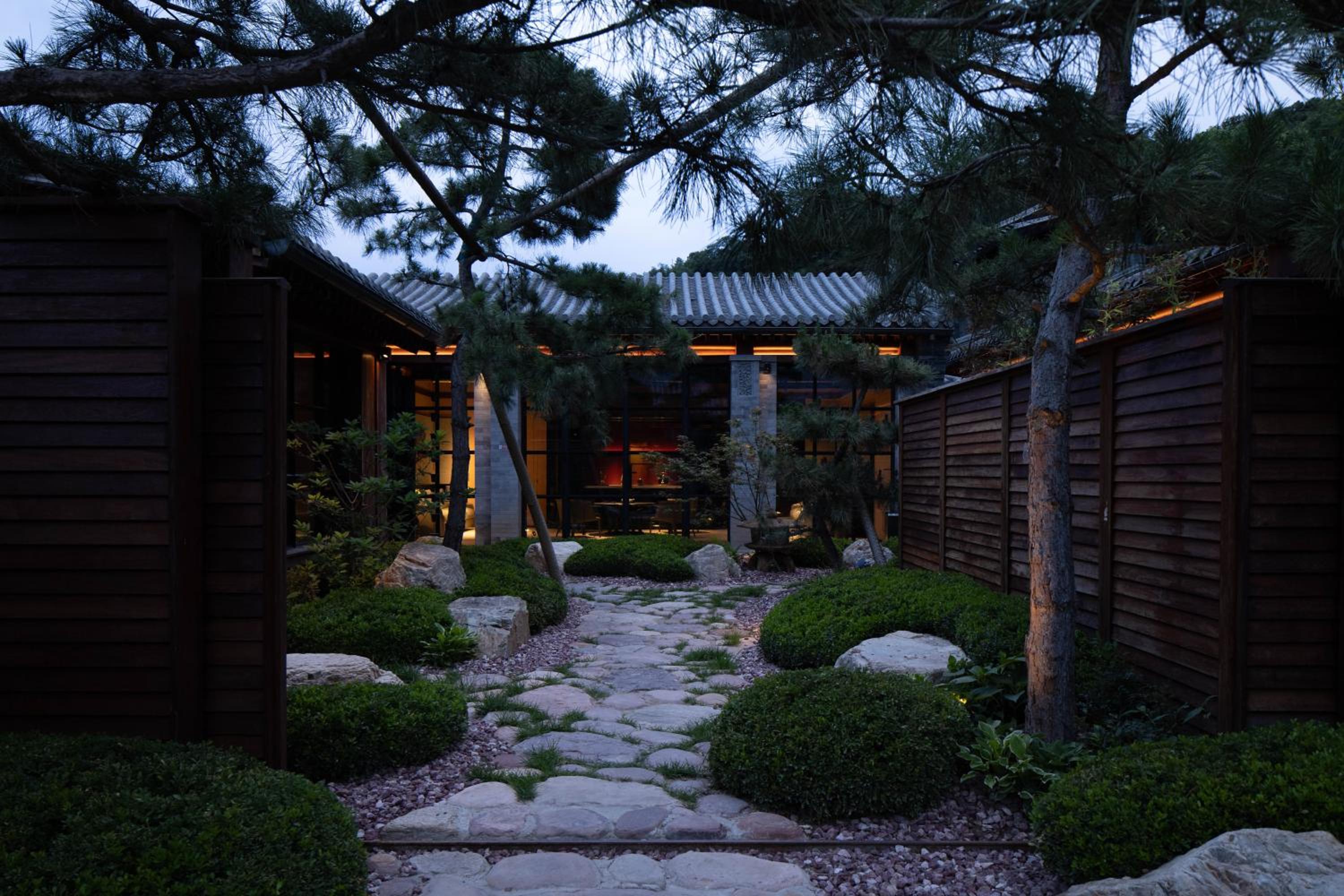 Han Cui Courtyard View Delicate King Room