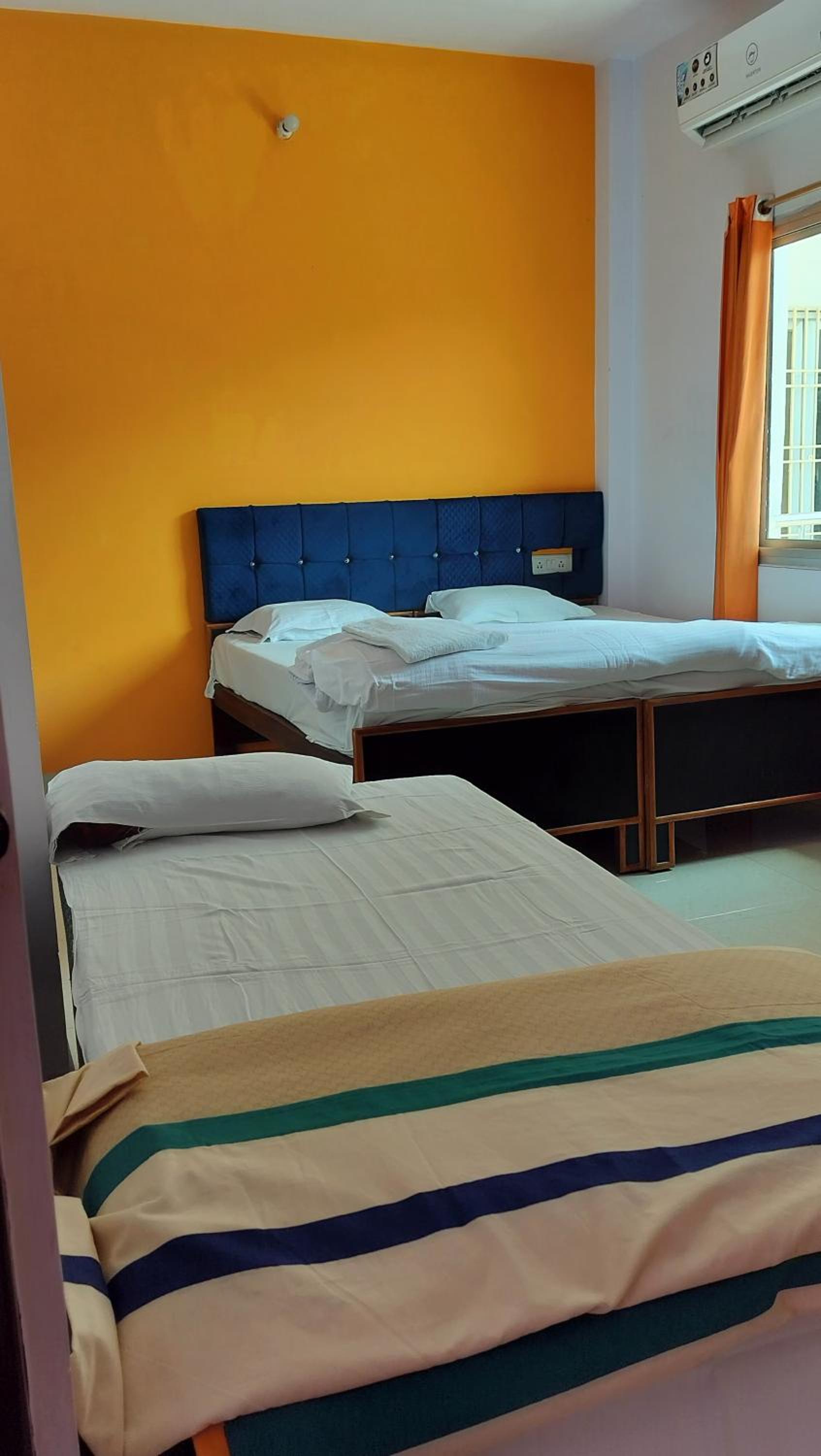Triple Room with Balcony