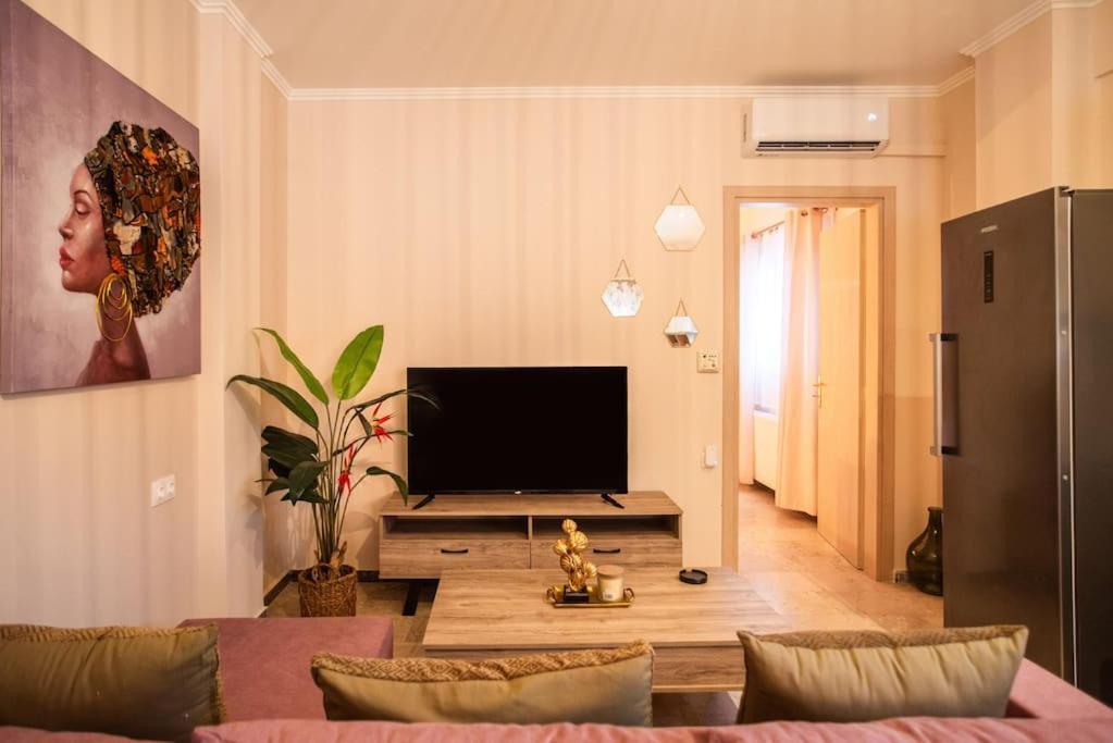 One-Bedroom House photo 1