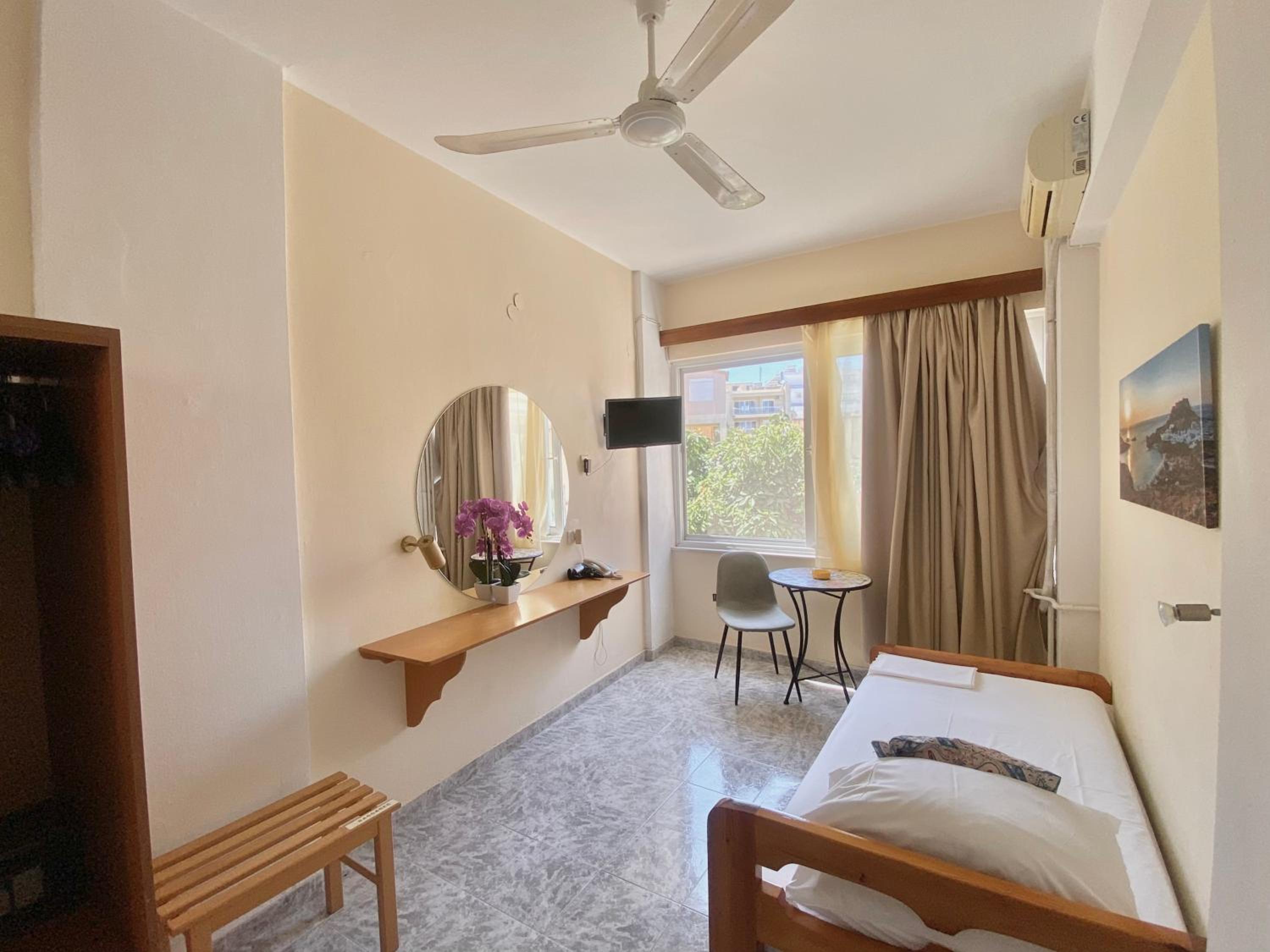 Single Room with Garden View photo 1