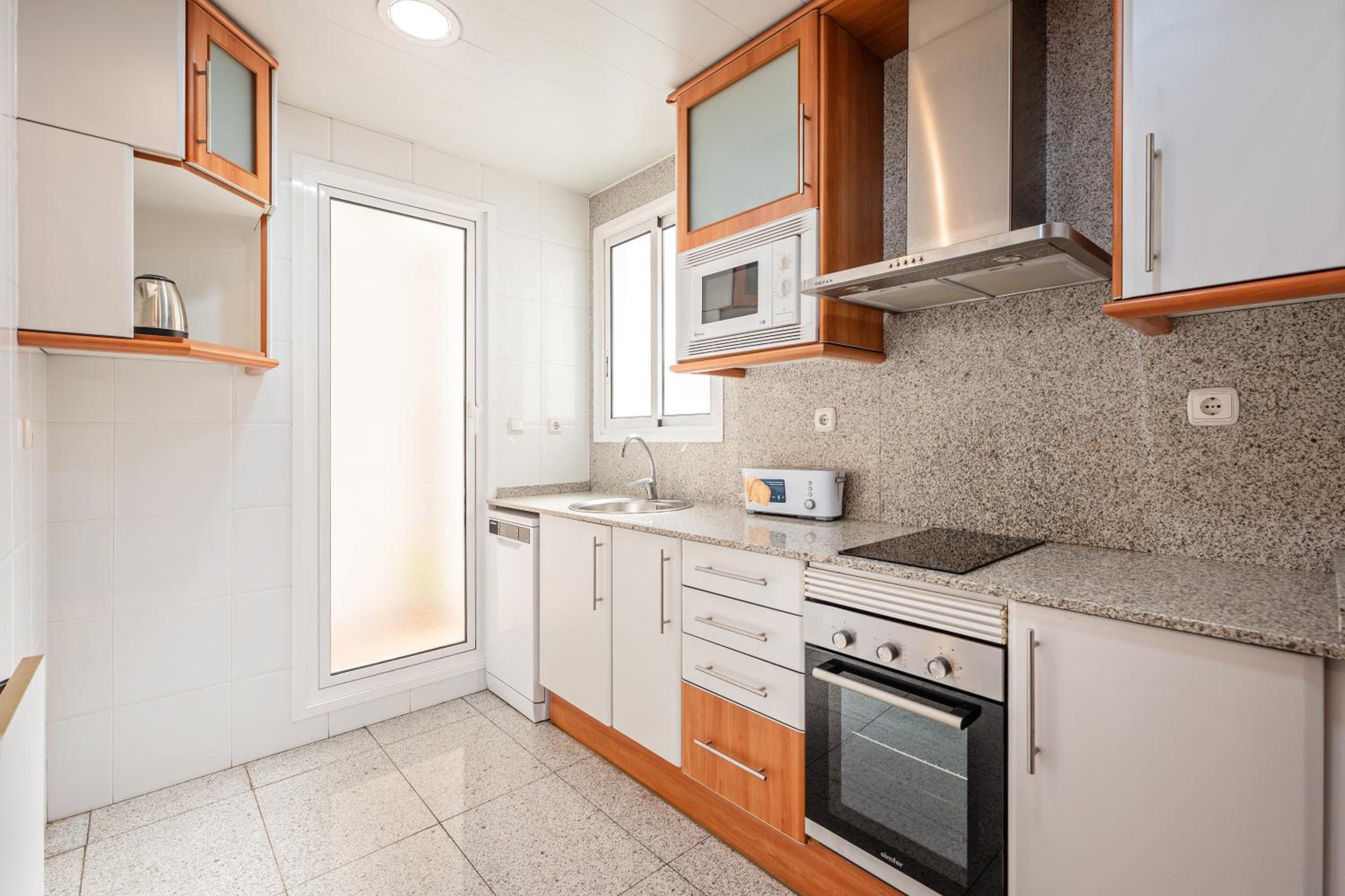 Two-Bedroom Apartment (4 Adults) photo 3