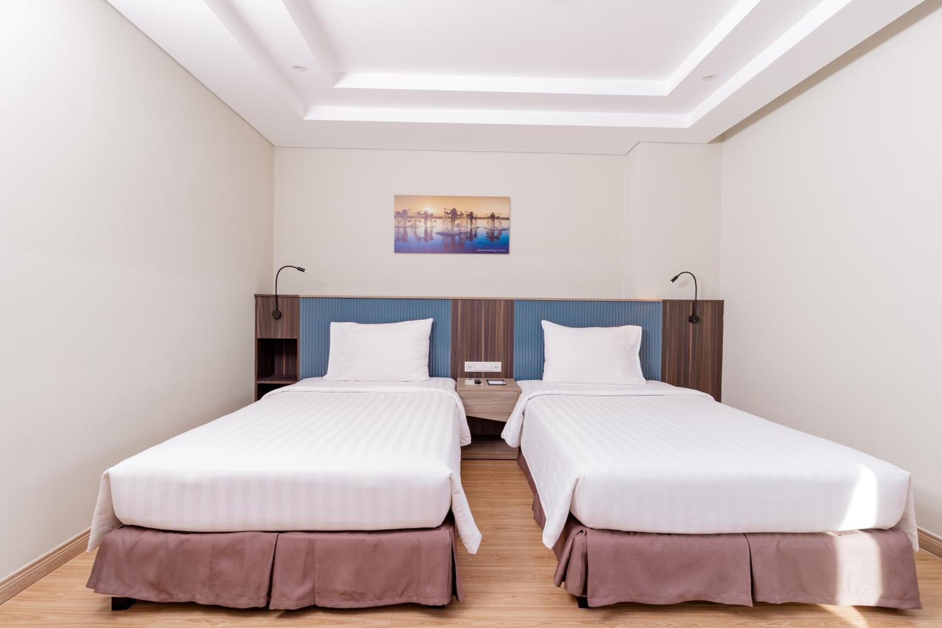Superior Double Or Twin Room With City View - Photo 6