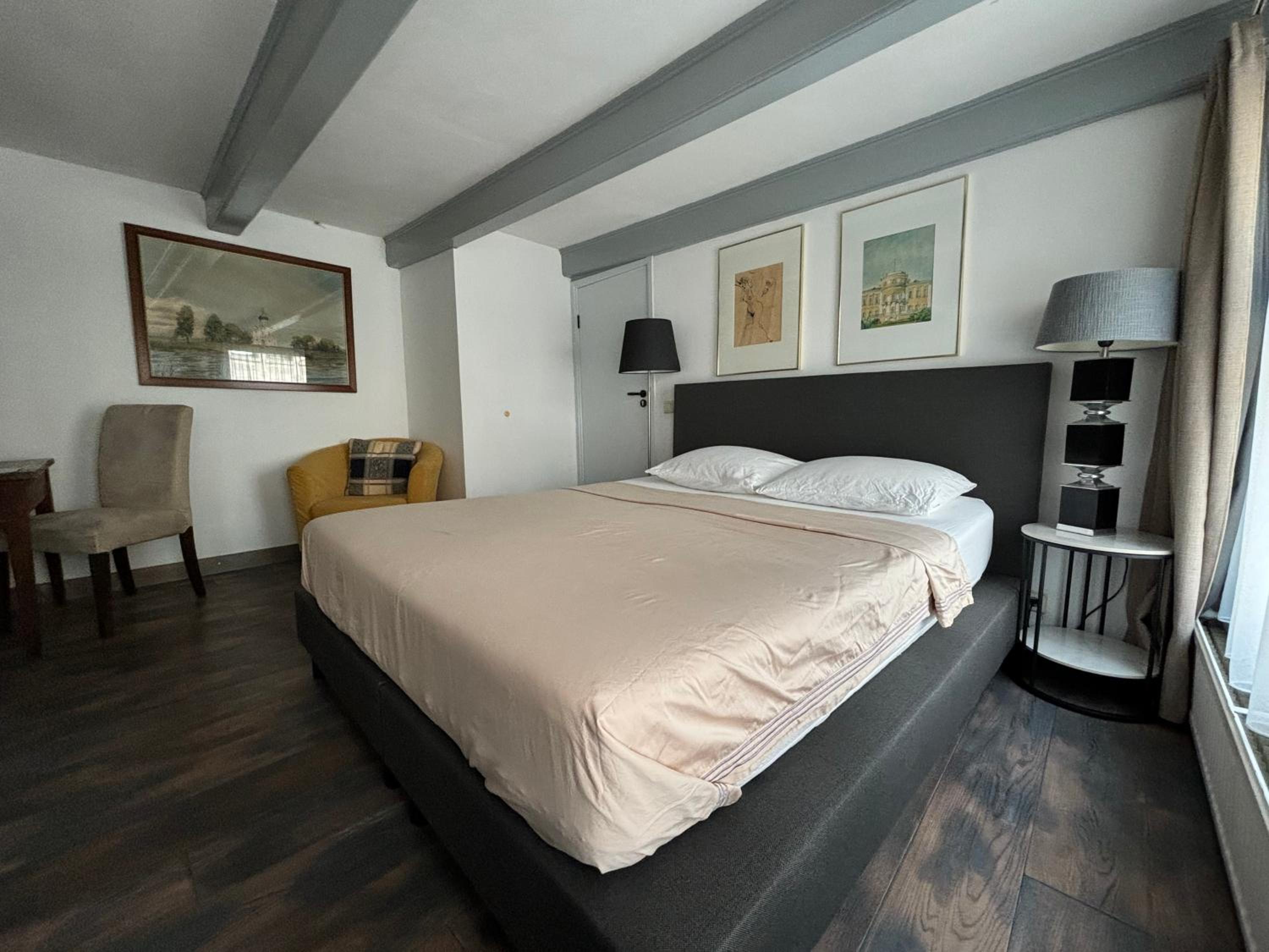 Standard Double Room with Private Bathroom photo 1