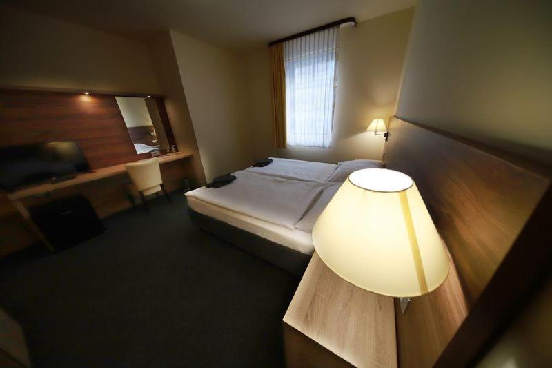 Double or Twin Room photo 2