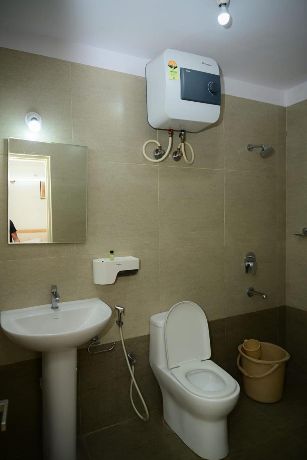Two-Bedroom Superior Apartment photo 2