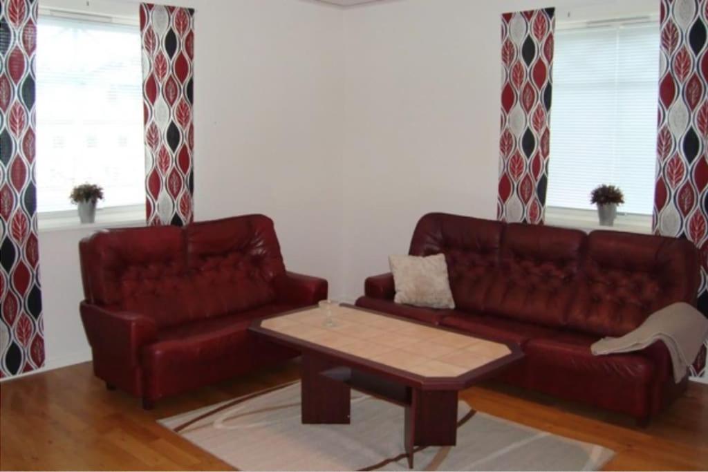 Three-Bedroom Apartment photo 2