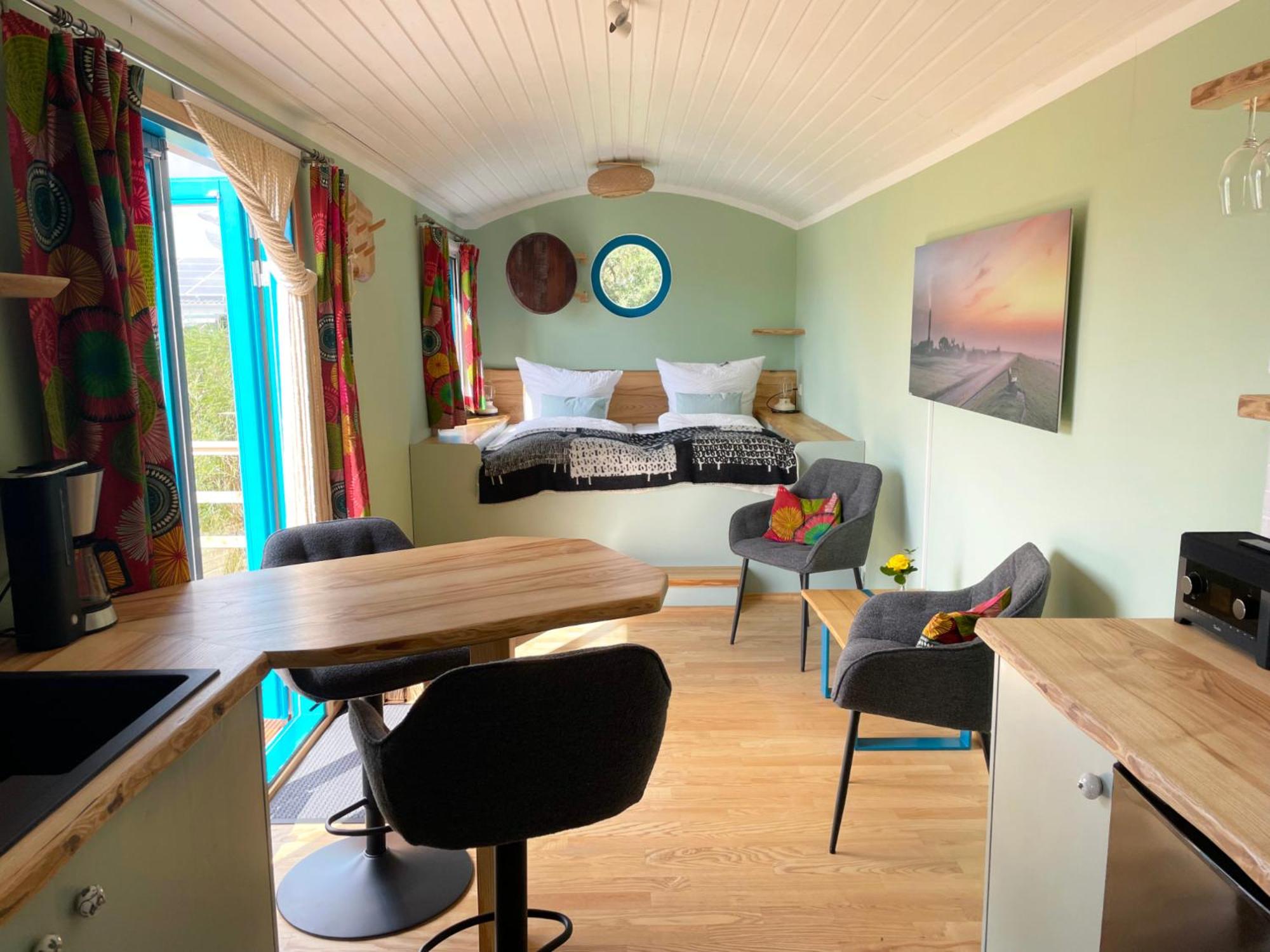 Caravan photo 1