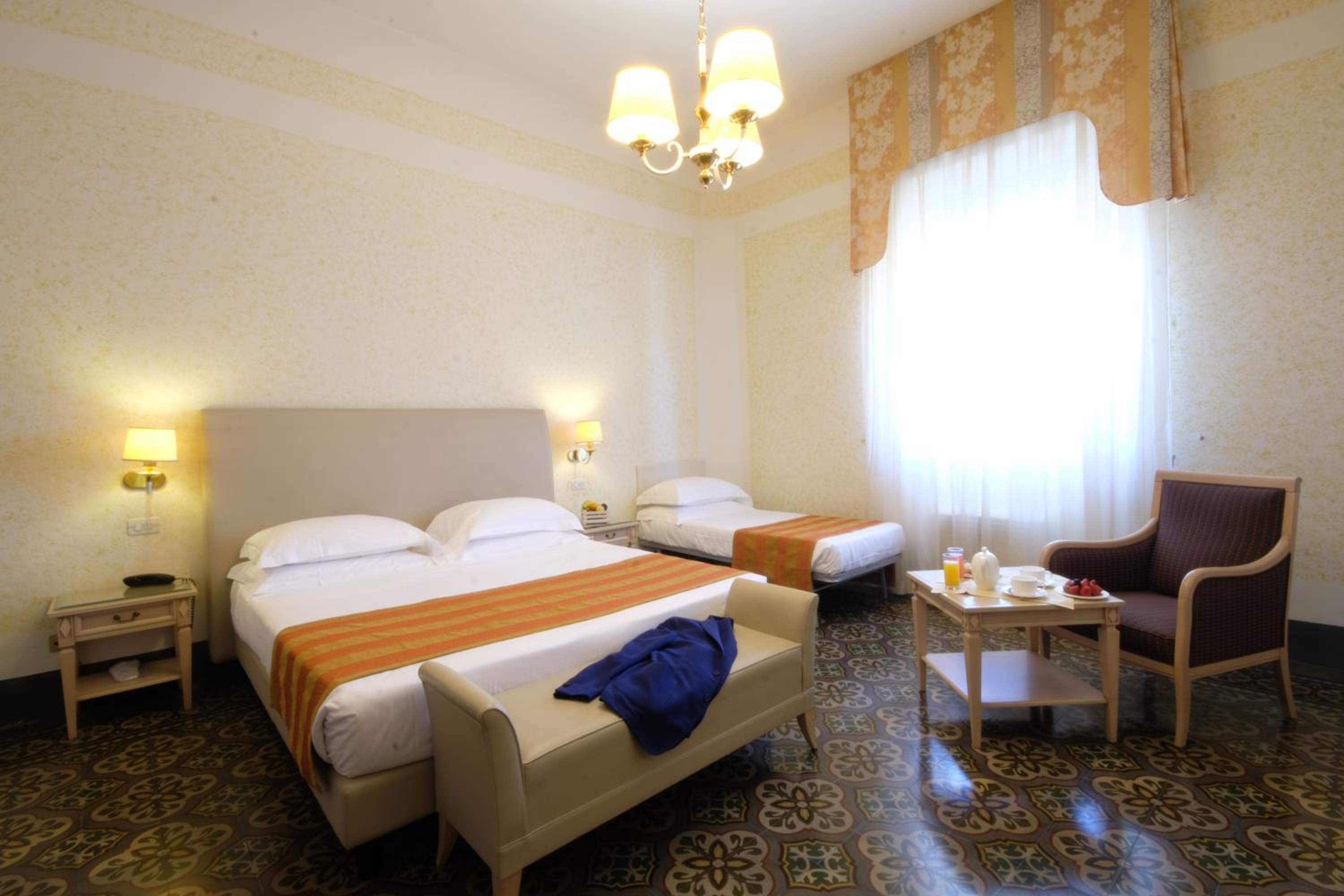 Triple Room - Photo 1
