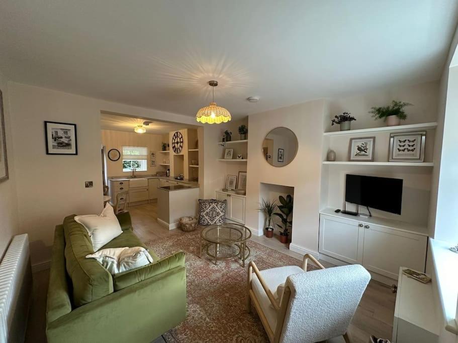 One-Bedroom House photo 2