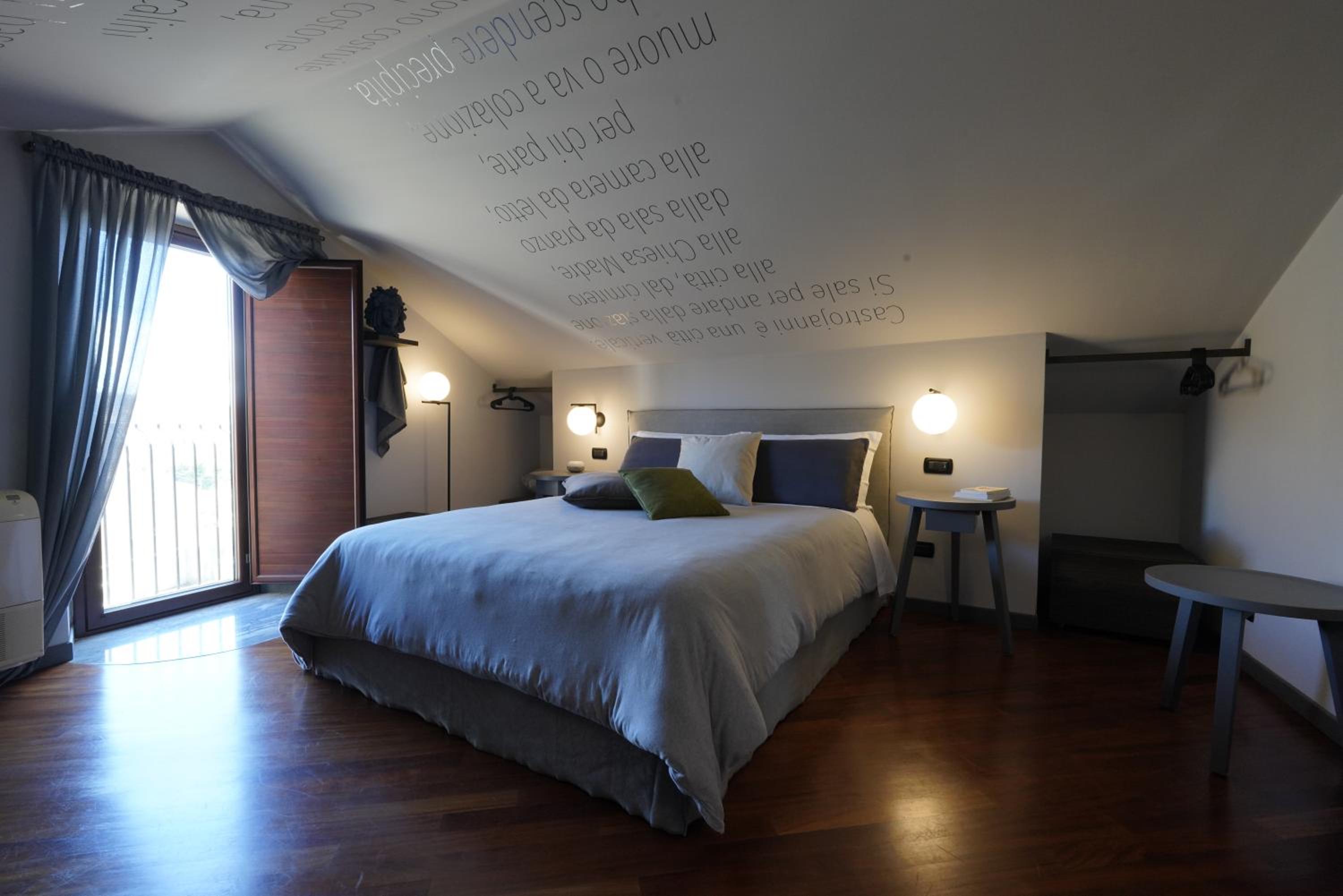 Deluxe Double Room with Bath